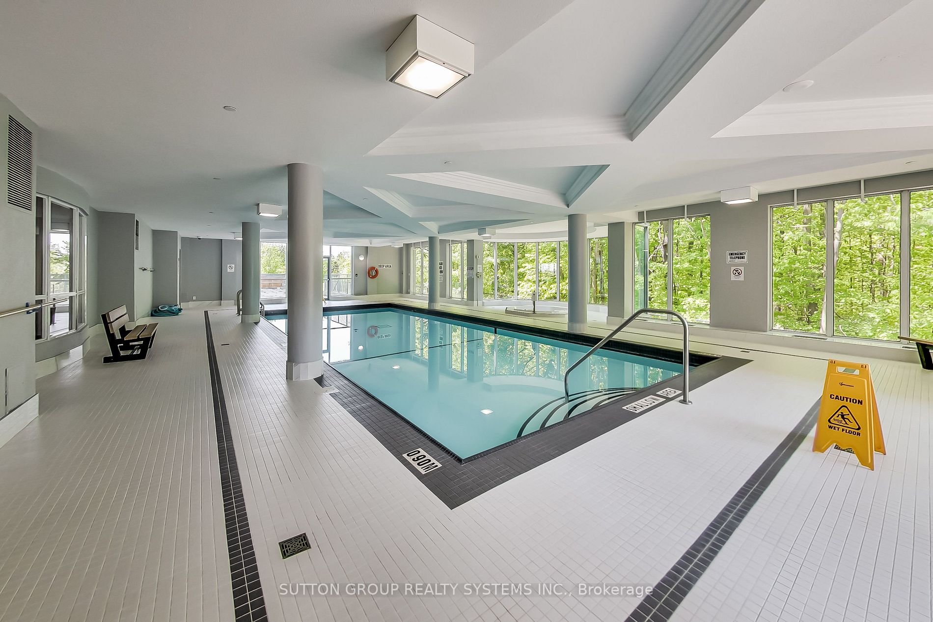 2585 Erin Centre Blvd, #1105