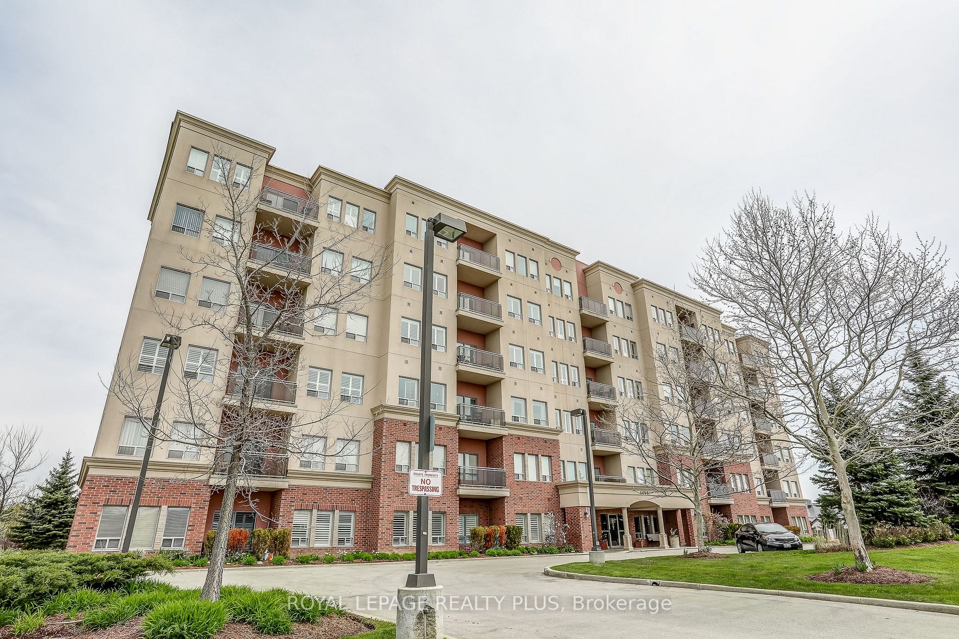 Listing W6676582 - Large Photo # 1