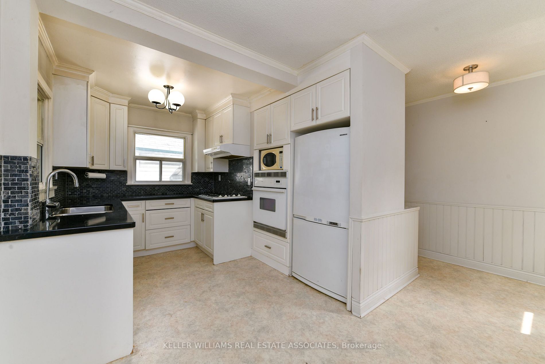 10 Ansell Avenue