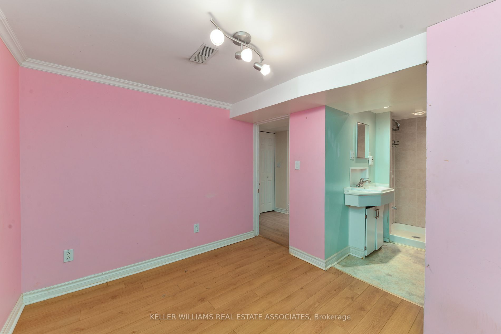 10 Ansell Avenue
