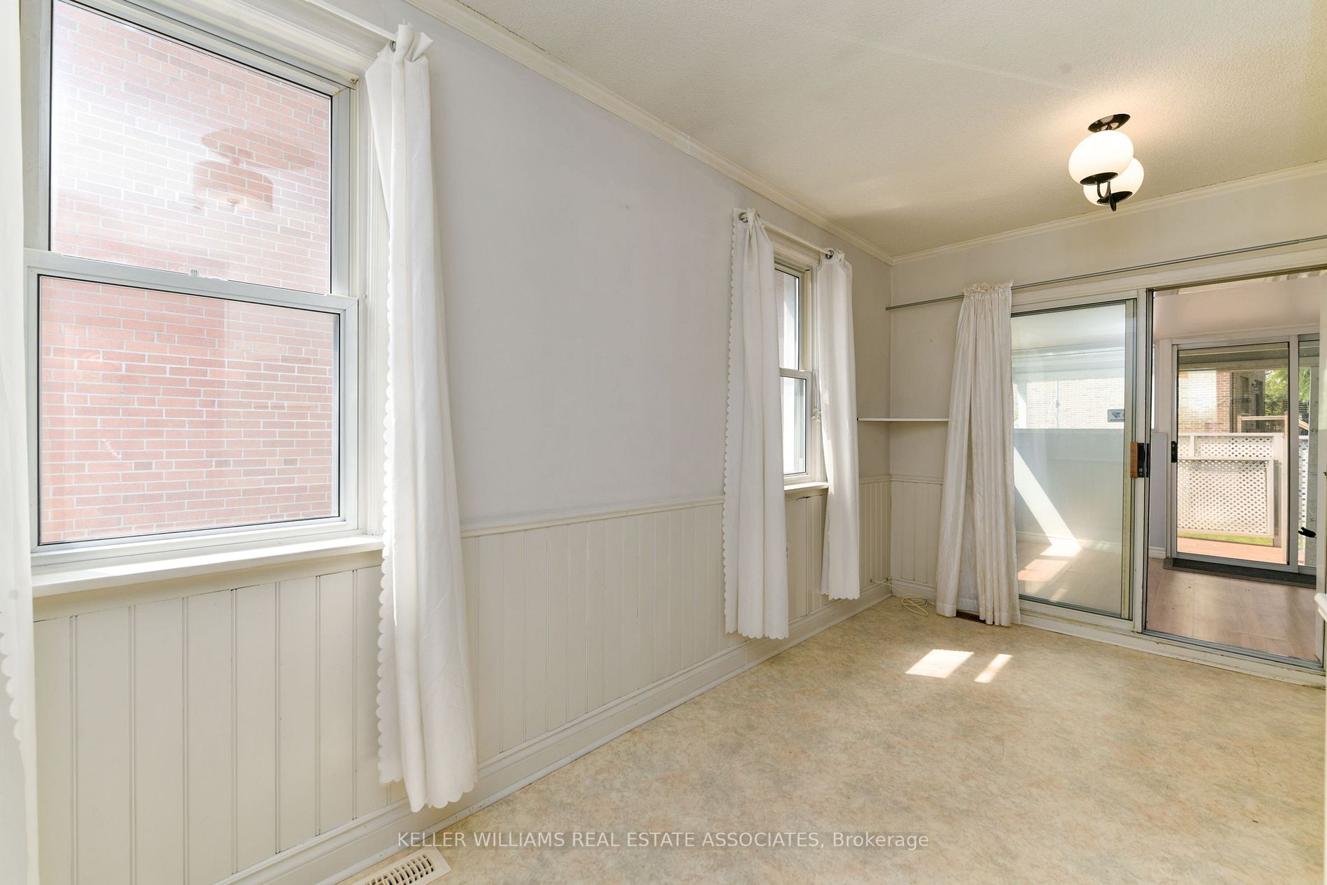 10 Ansell Avenue