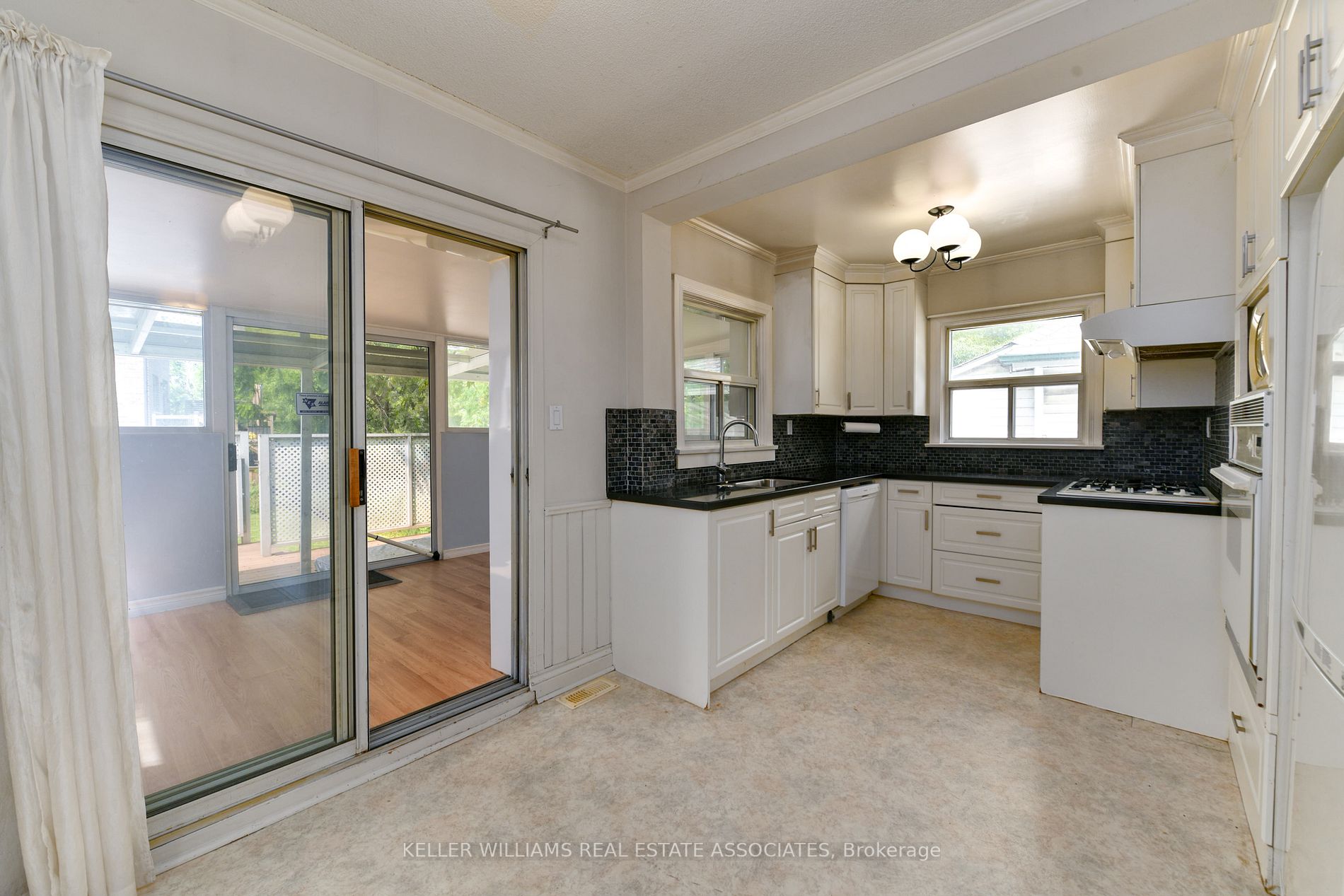 10 Ansell Avenue