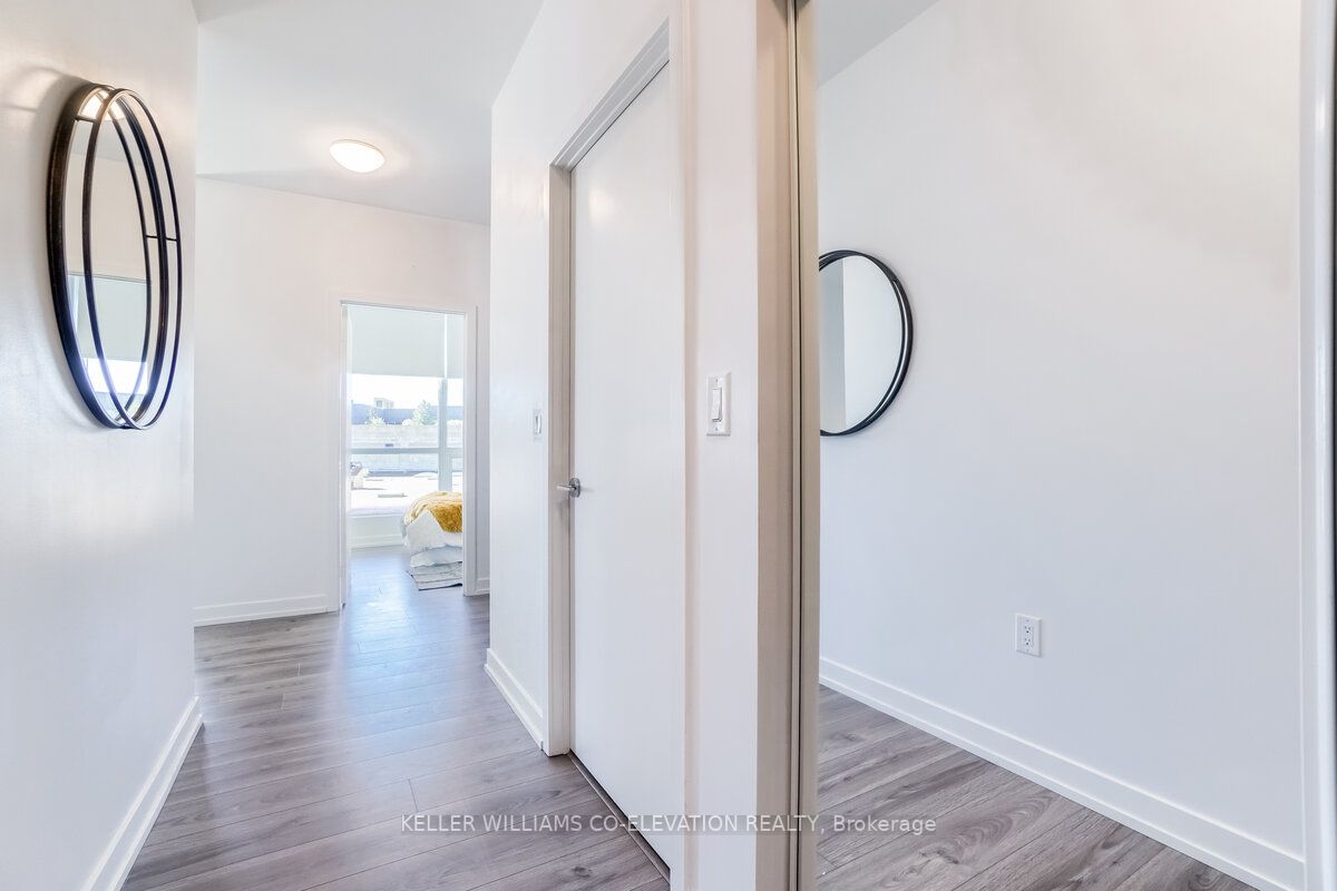 10 De Boers Dr, #601