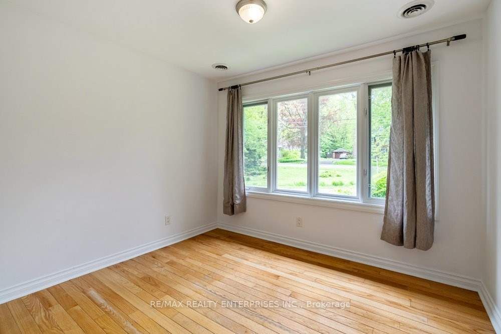 1361 Goldthorpe Rd