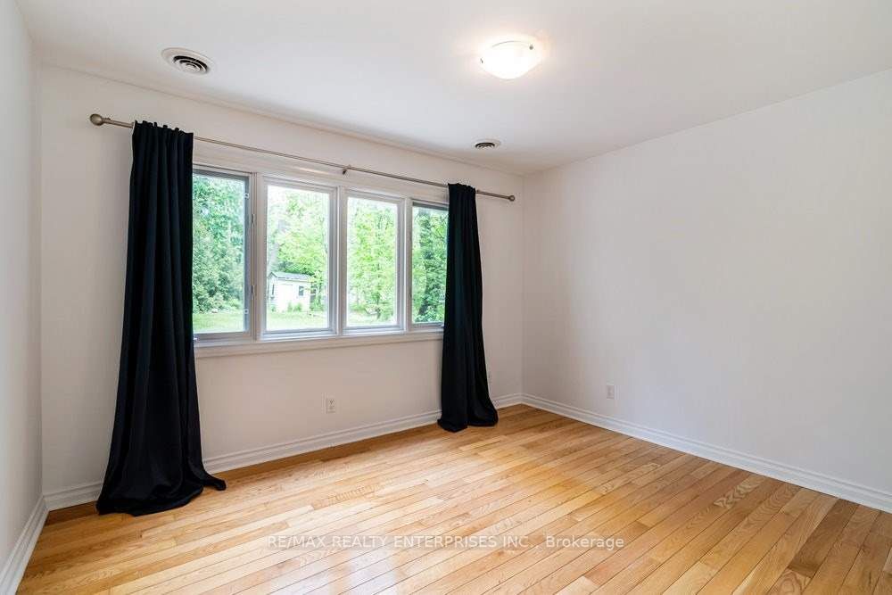 1361 Goldthorpe Rd