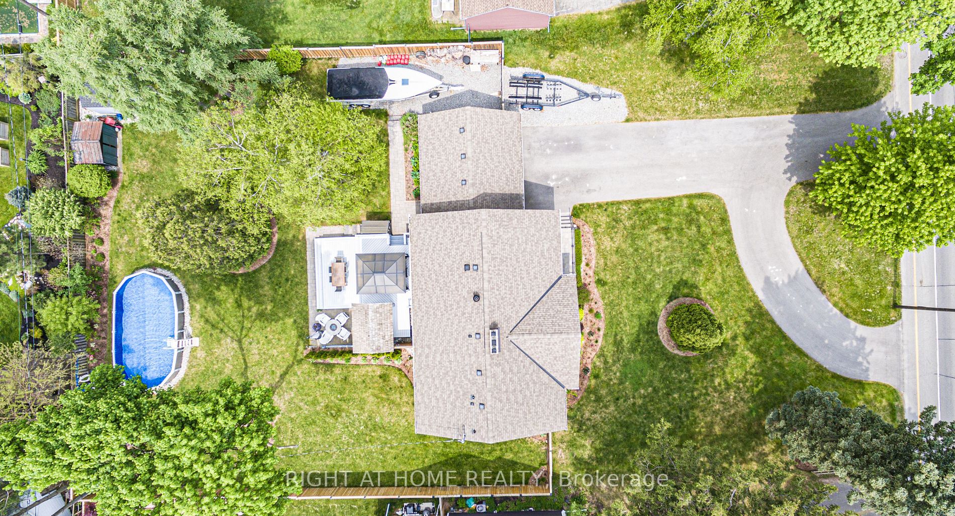 886 King Rd