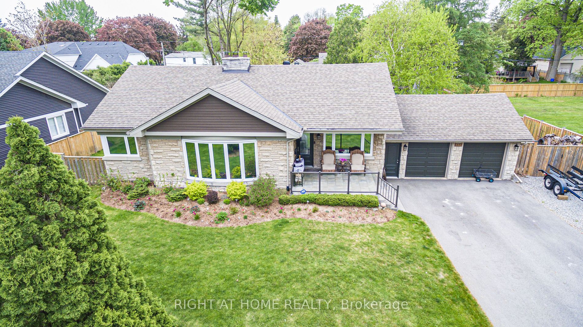 886 King Rd