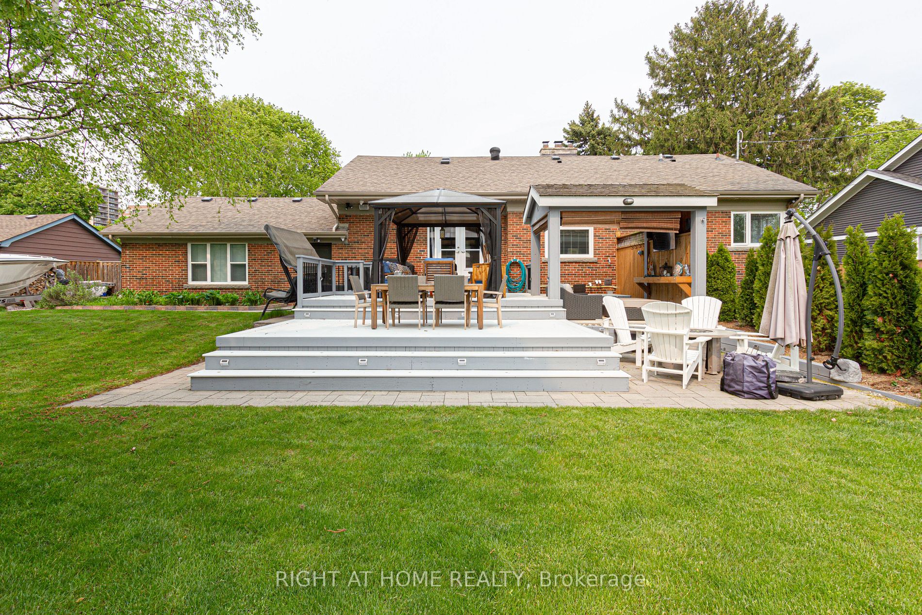 886 King Rd