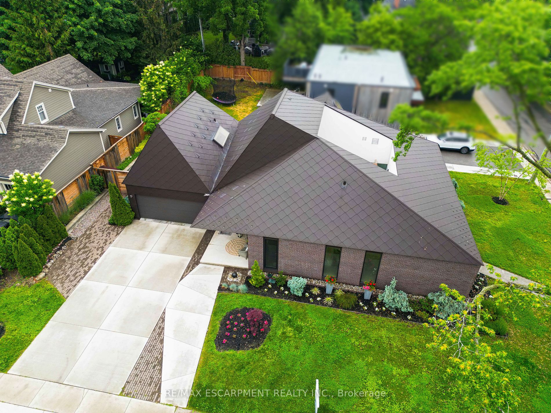 1427 Birch Ave