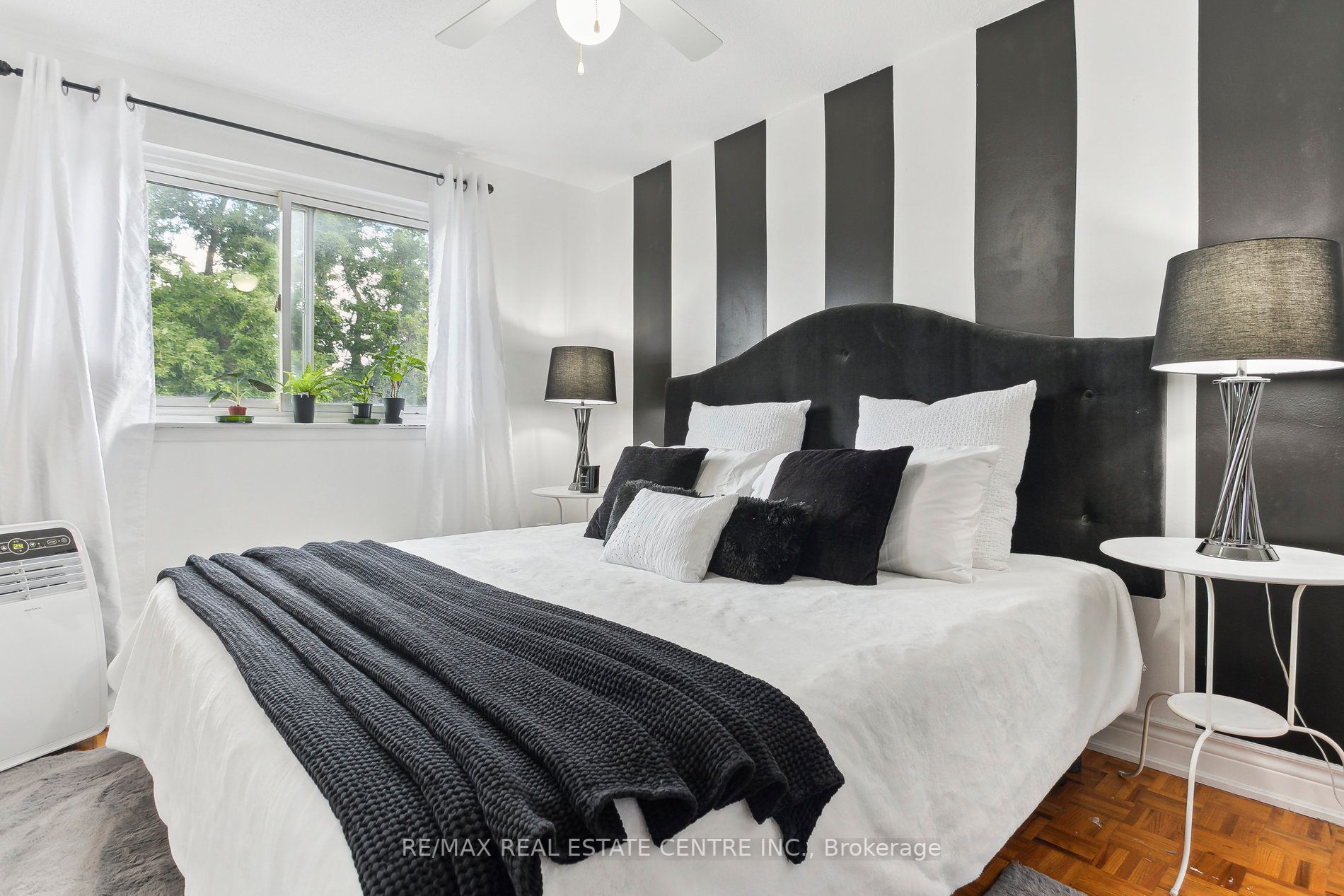 94 Darras Crt, #77