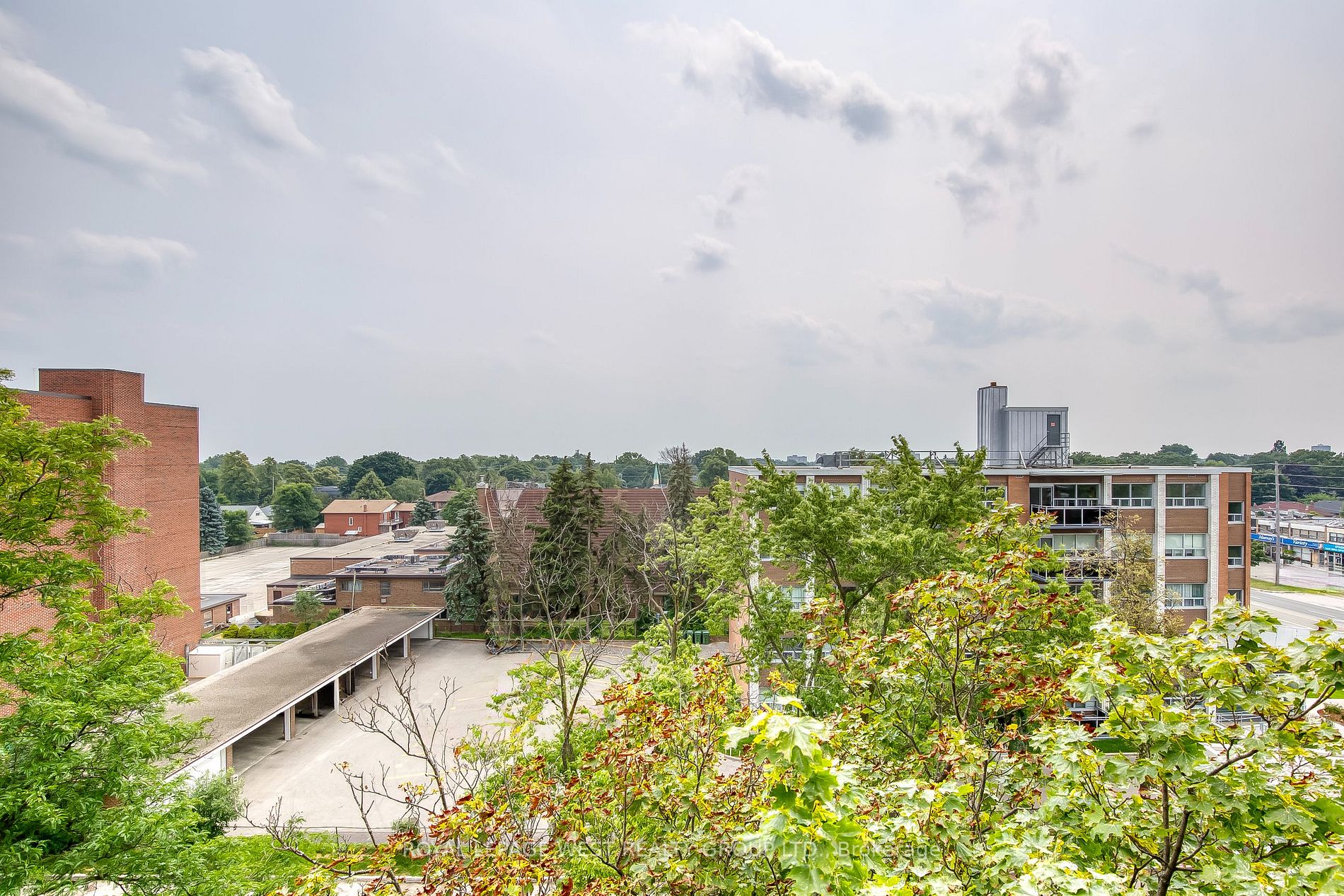 785 Browns Line, #604