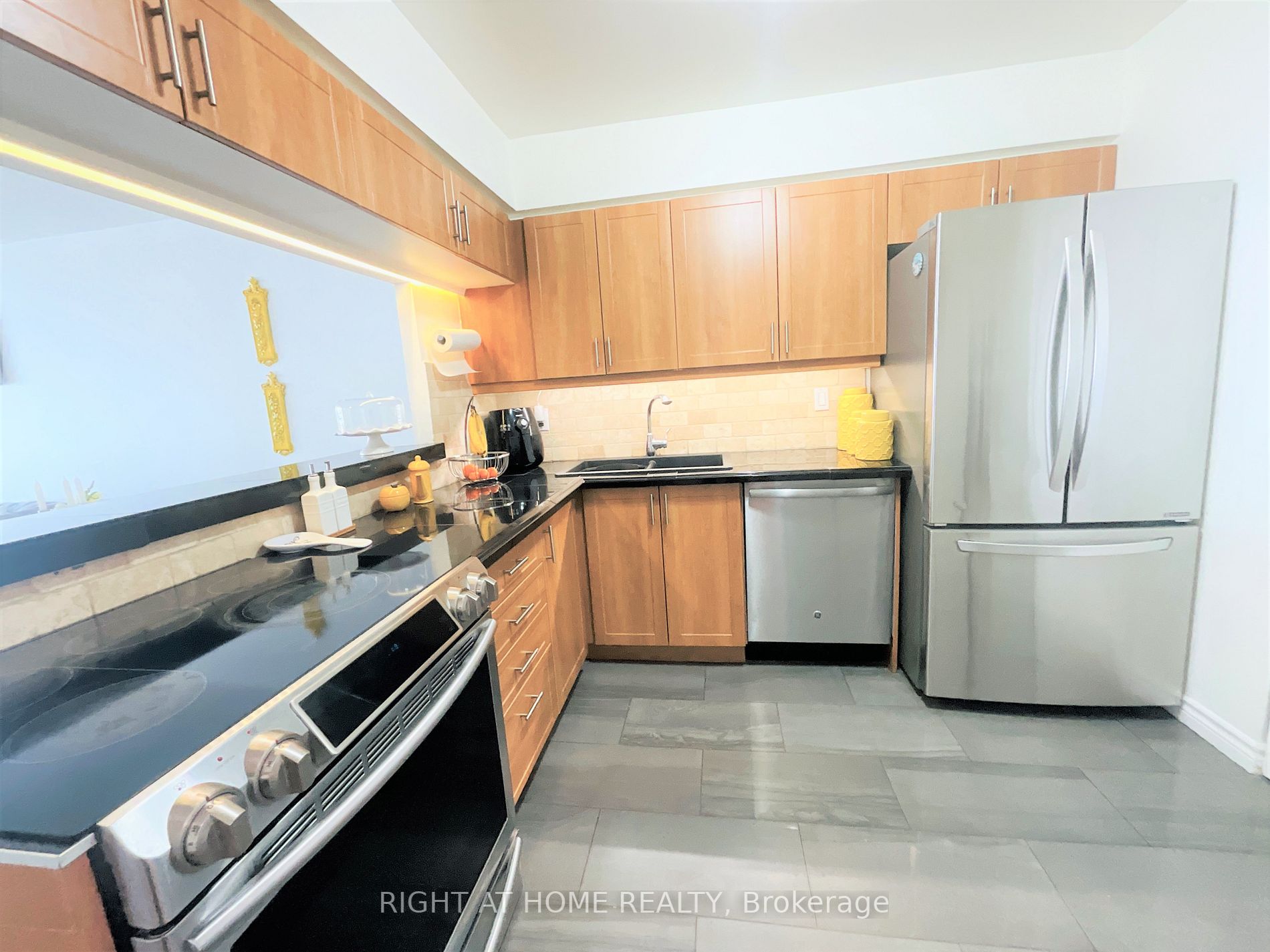 3605 Kariya Drive, #2007