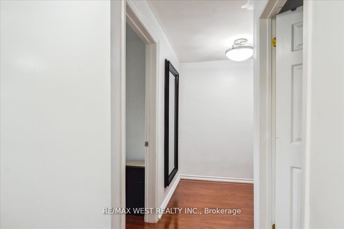 388 Hyacinthe Blvd