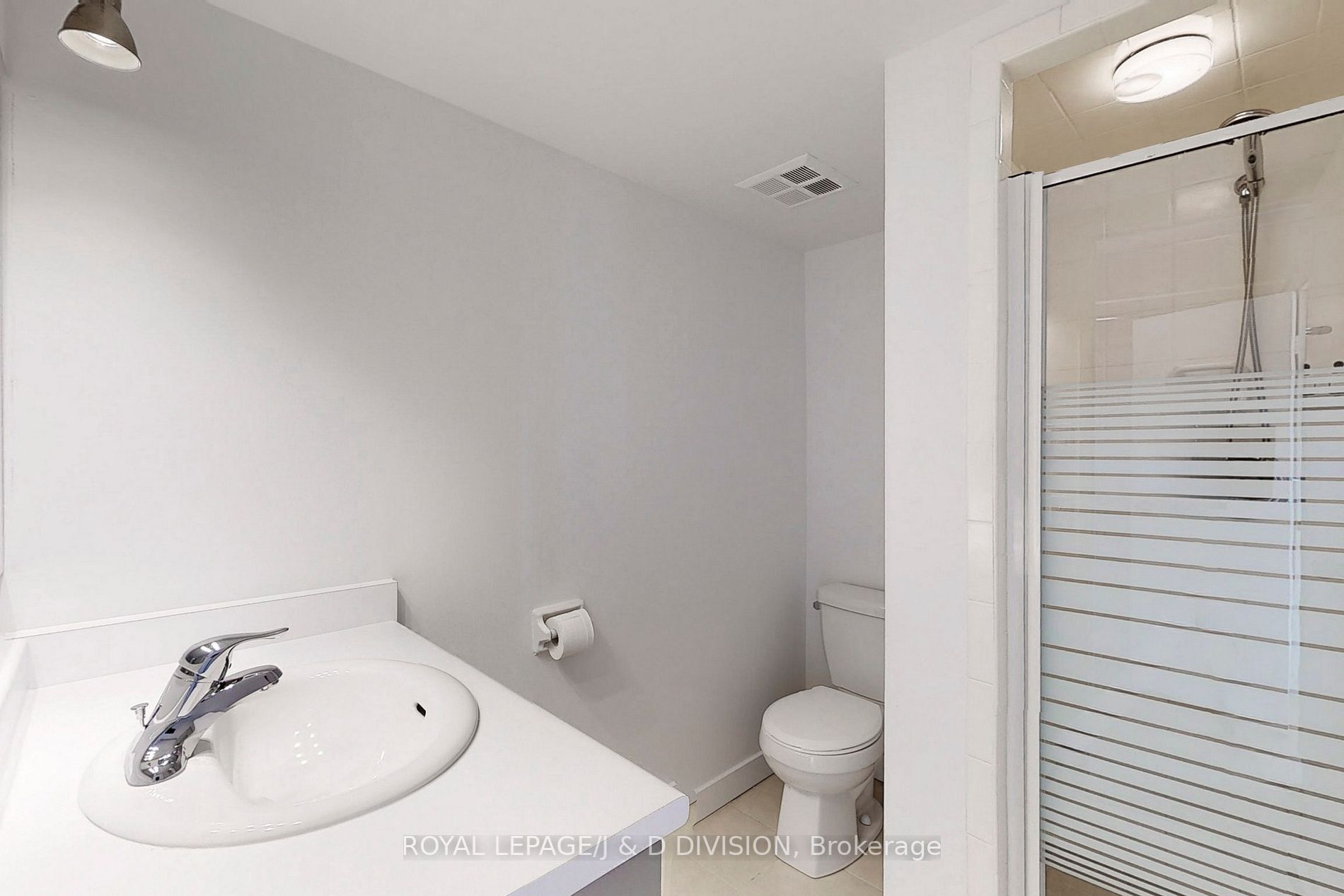 3650 Kaneff Crescent, #1503