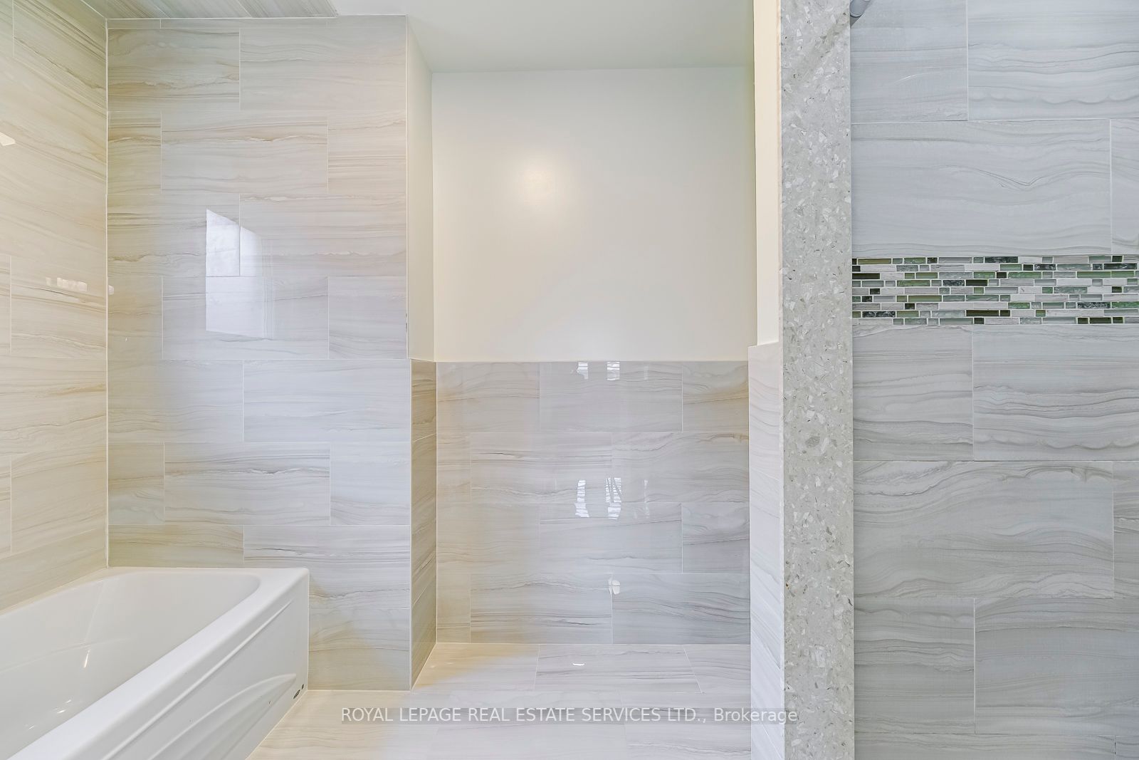 3498 Redmond Rd