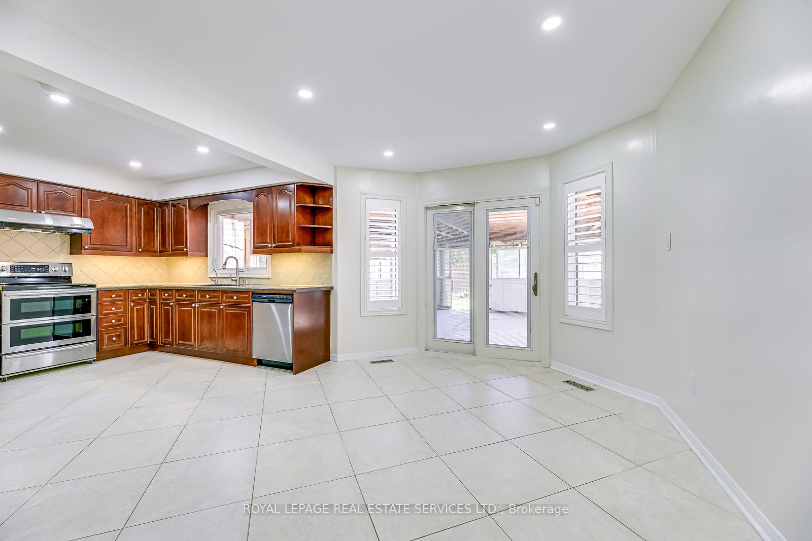 3498 Redmond Rd