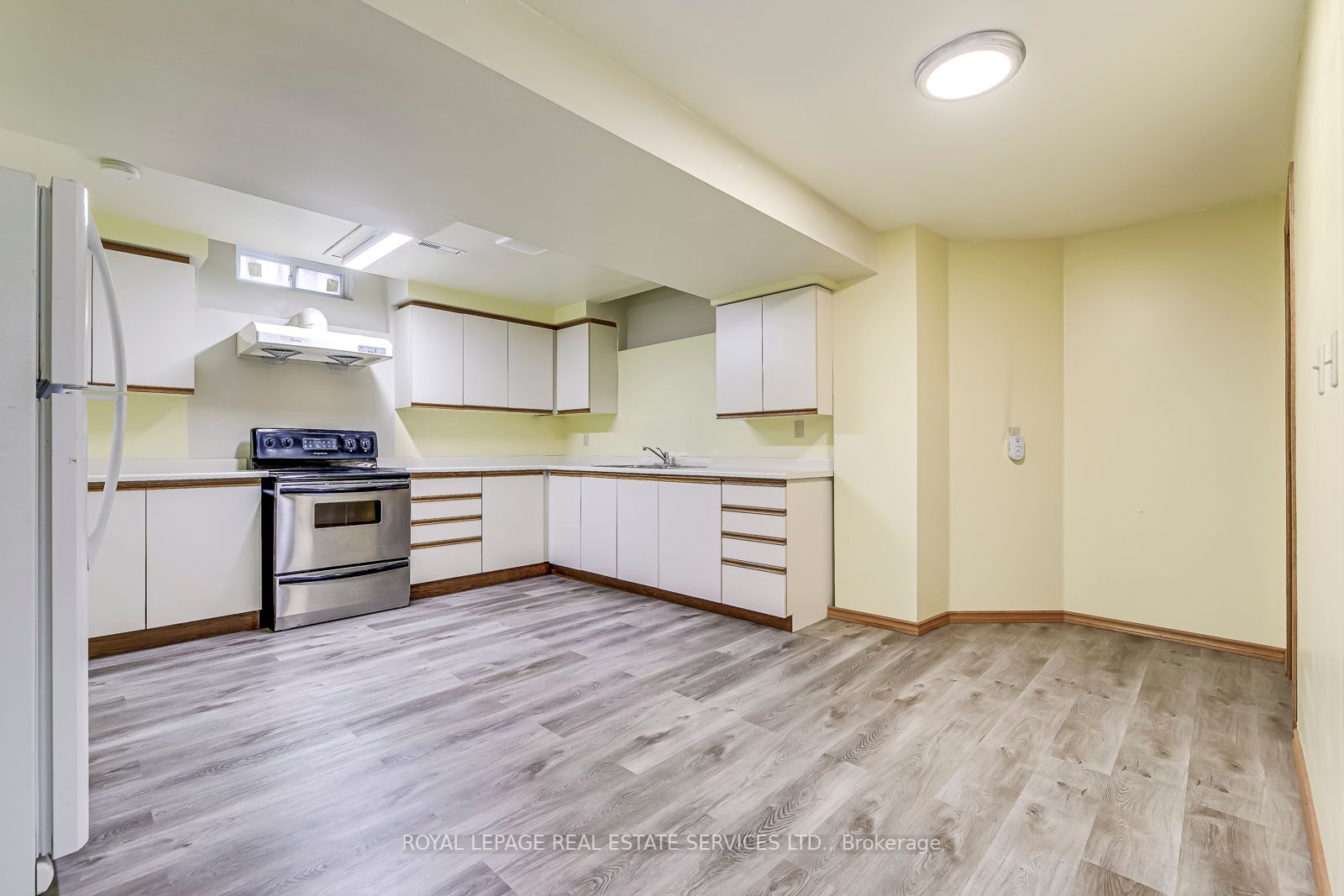 3498 Redmond Rd