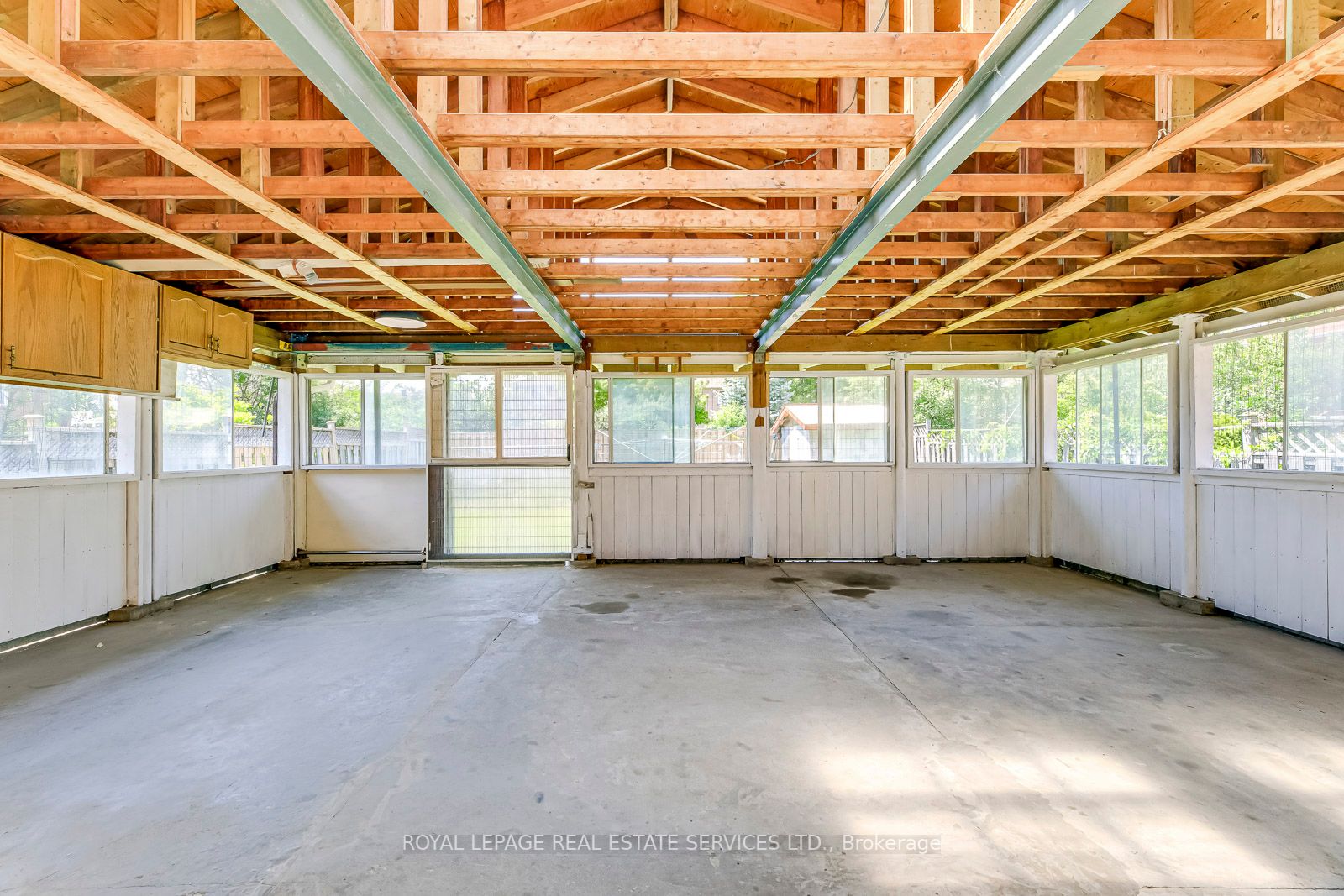 3498 Redmond Rd
