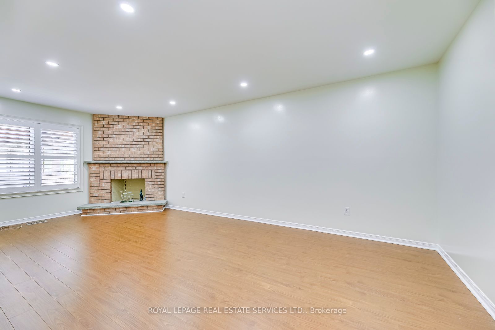 3498 Redmond Rd