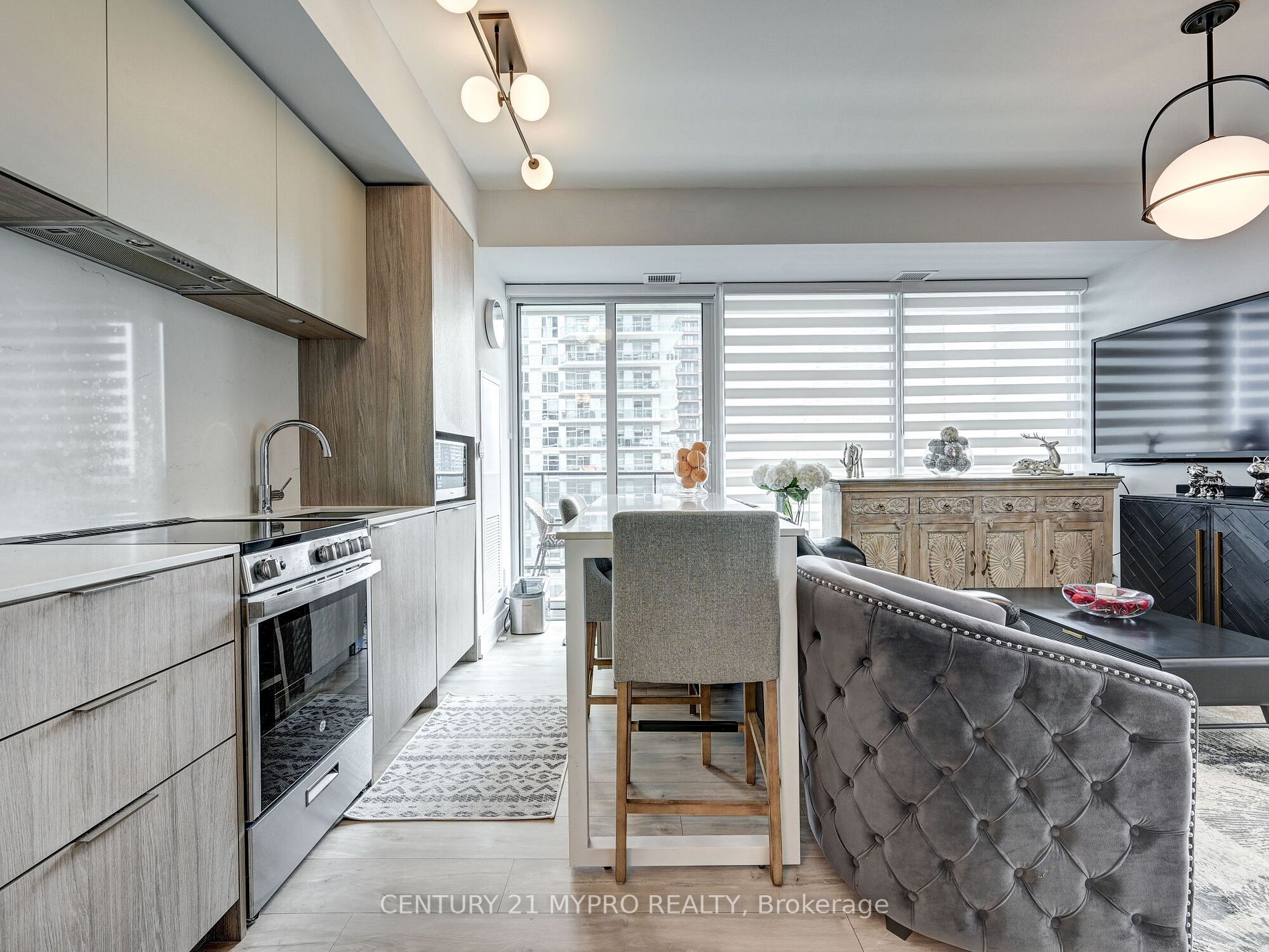 70 Annie Craig Dr, #909