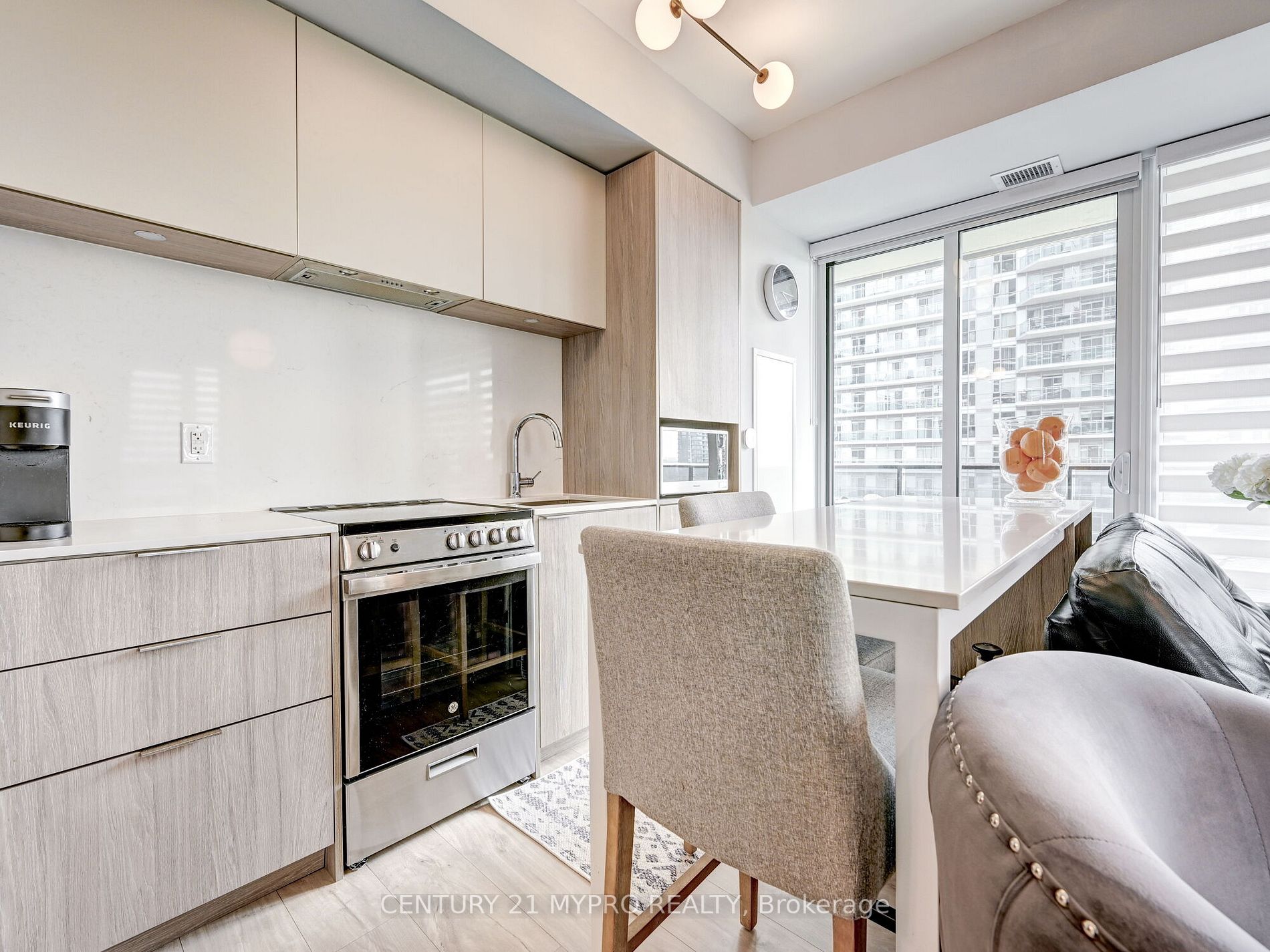 70 Annie Craig Dr, #909