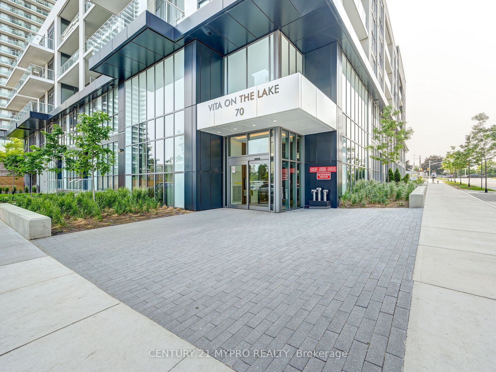 70 Annie Craig Dr, #909