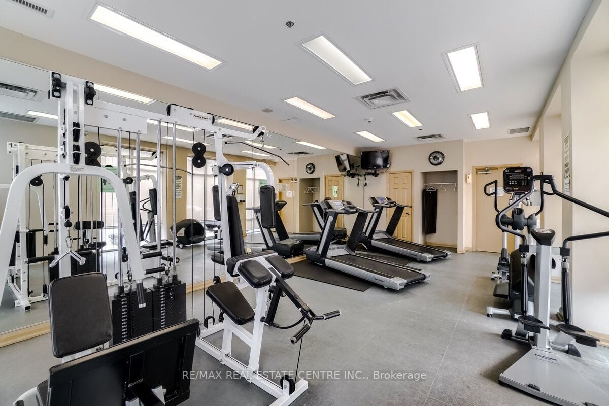 220 Forum Dr, #102