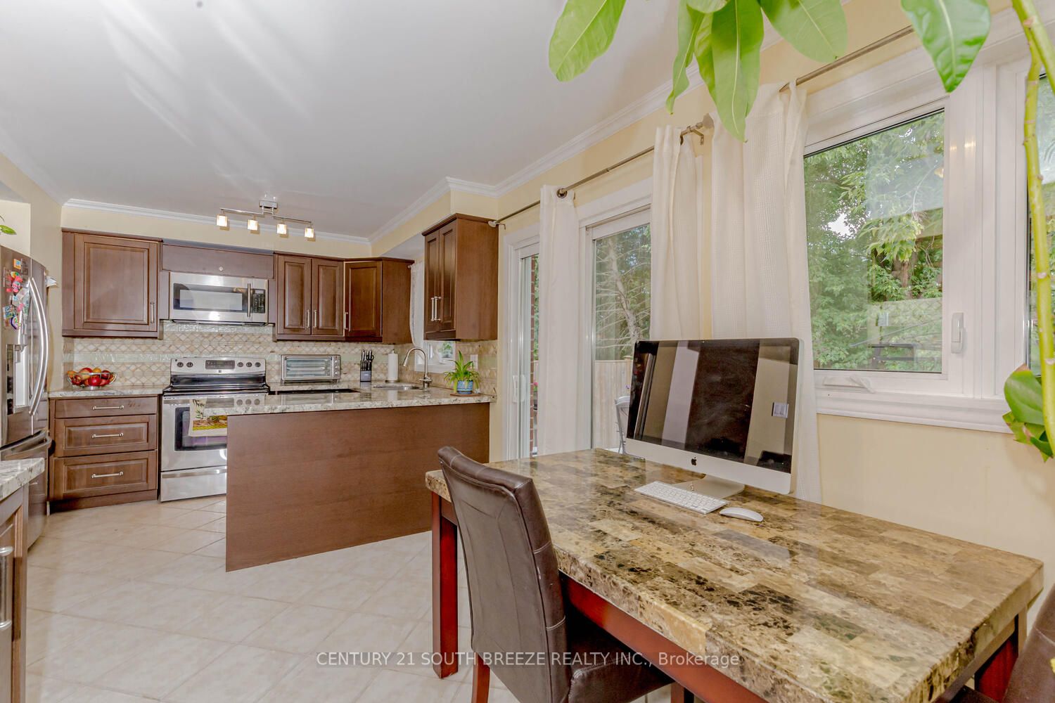 2122 Bosack Crt