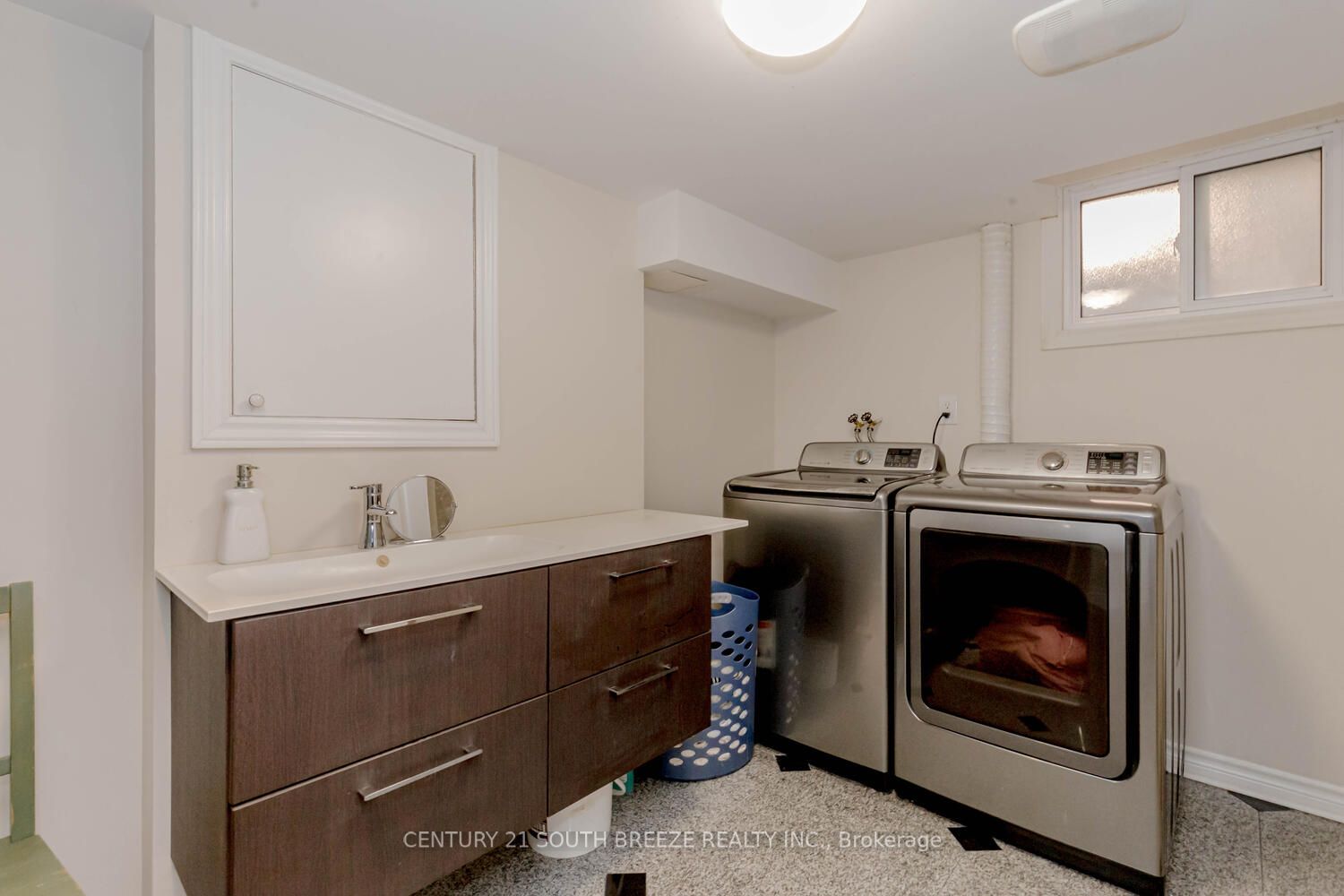 2122 Bosack Crt