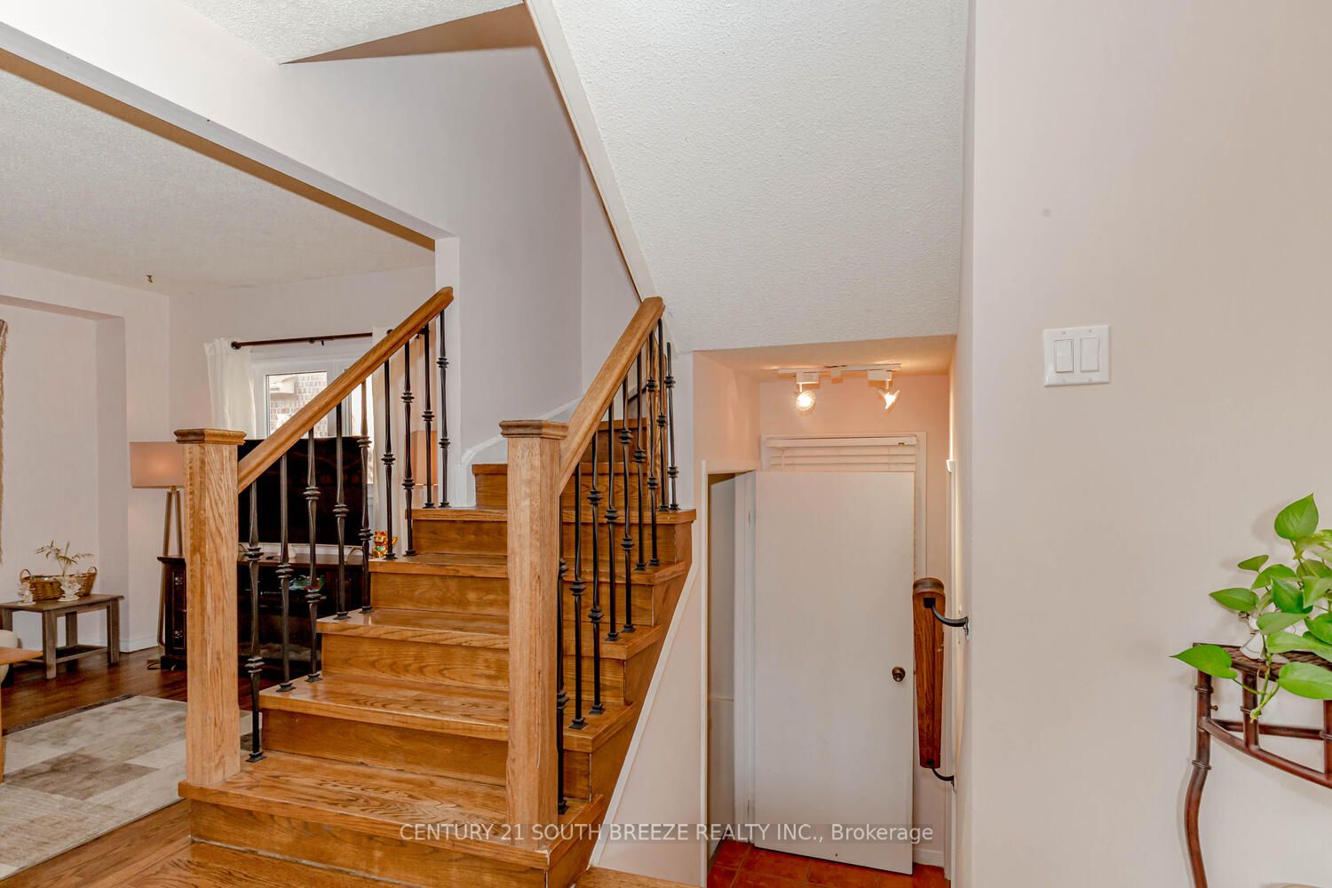 2122 Bosack Crt