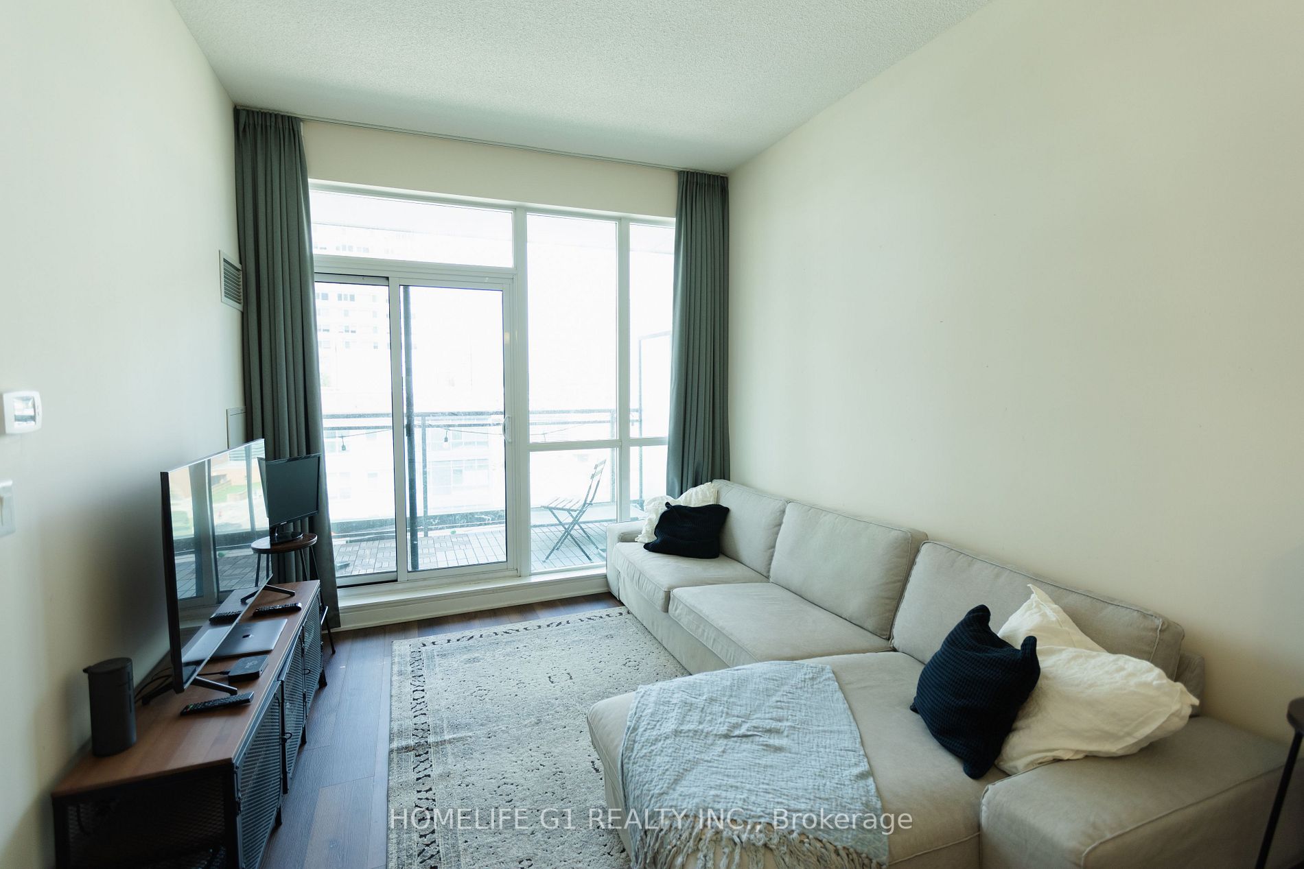 4070 Confederation Pkwy, #606