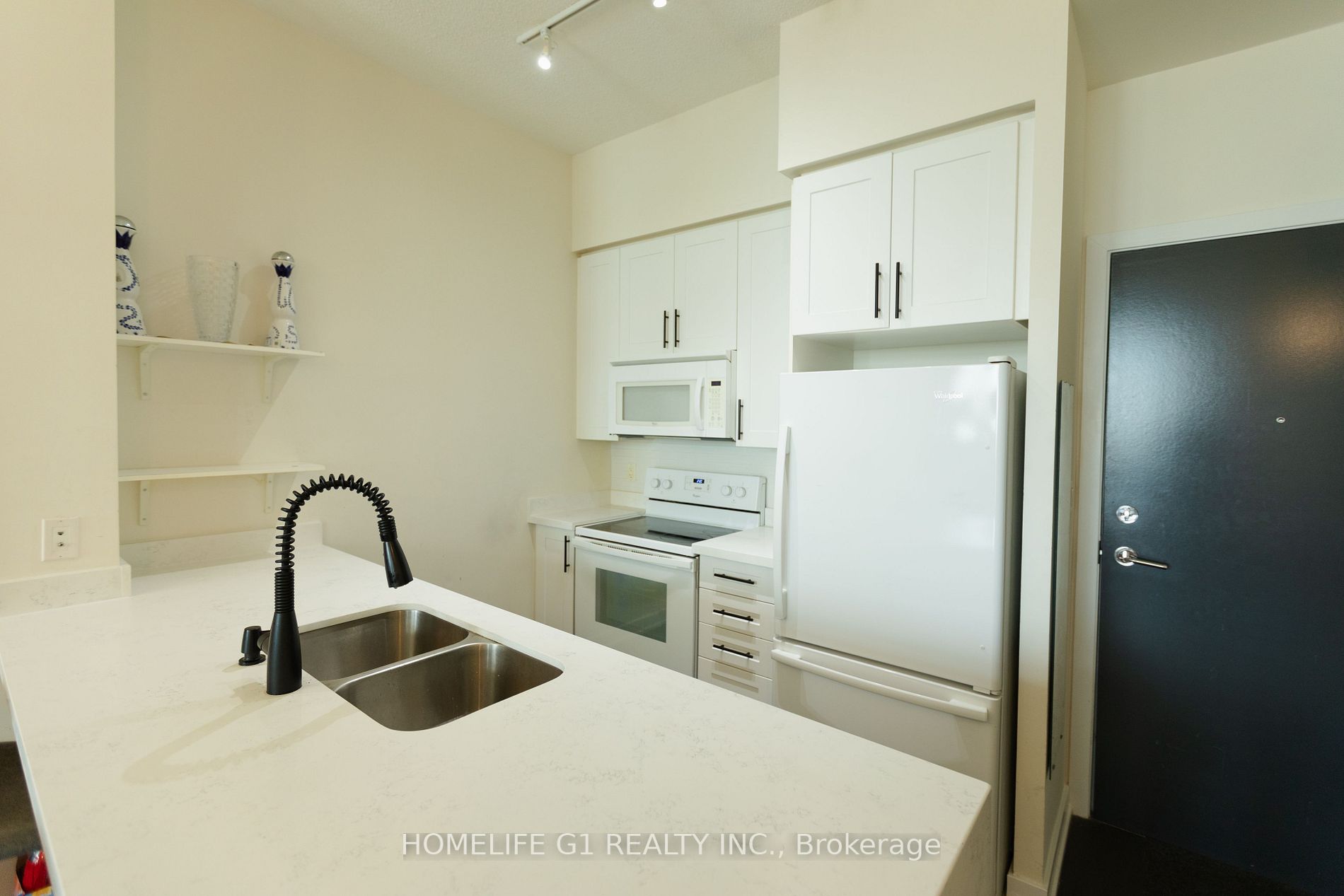 4070 Confederation Pkwy, #606