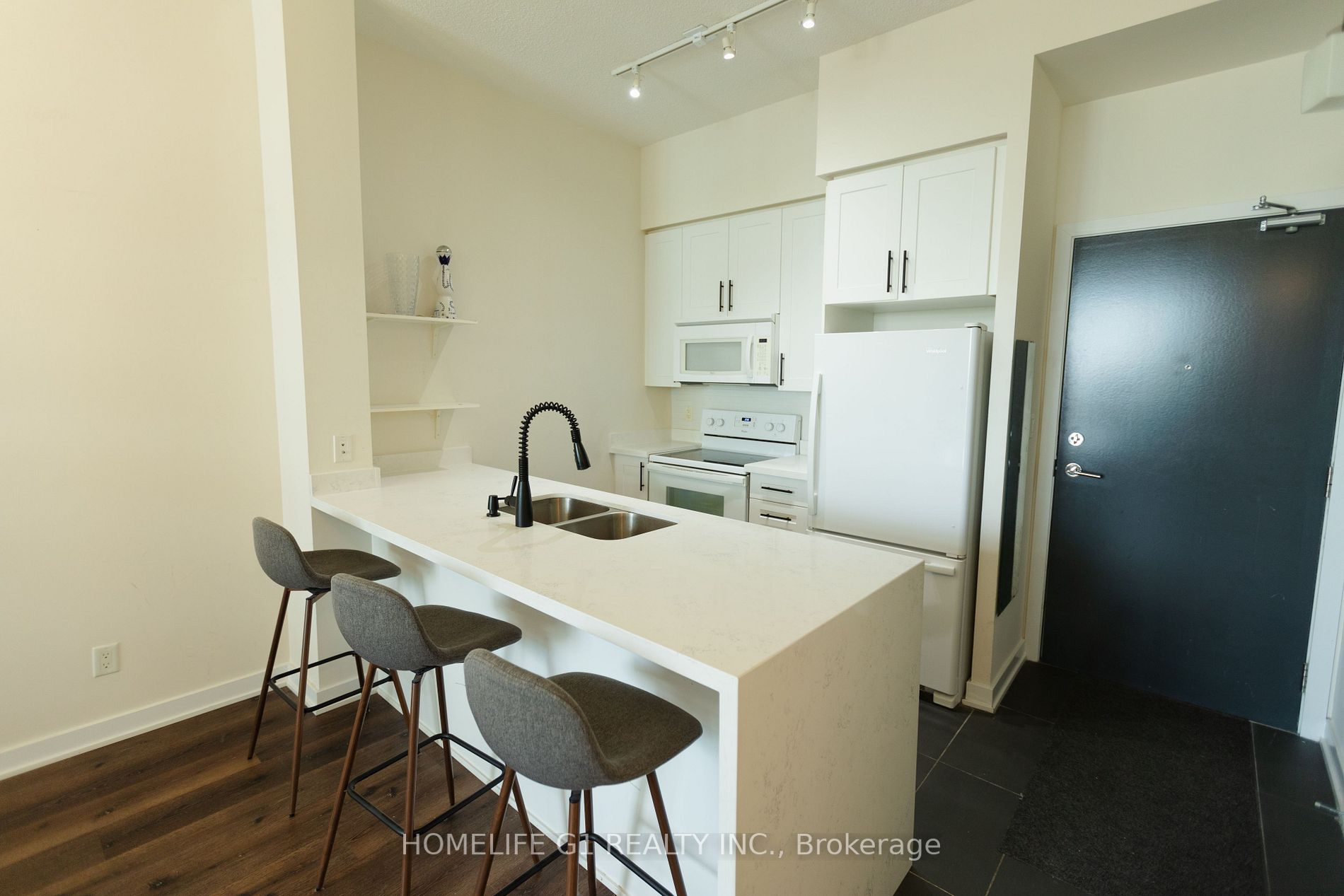 4070 Confederation Pkwy, #606