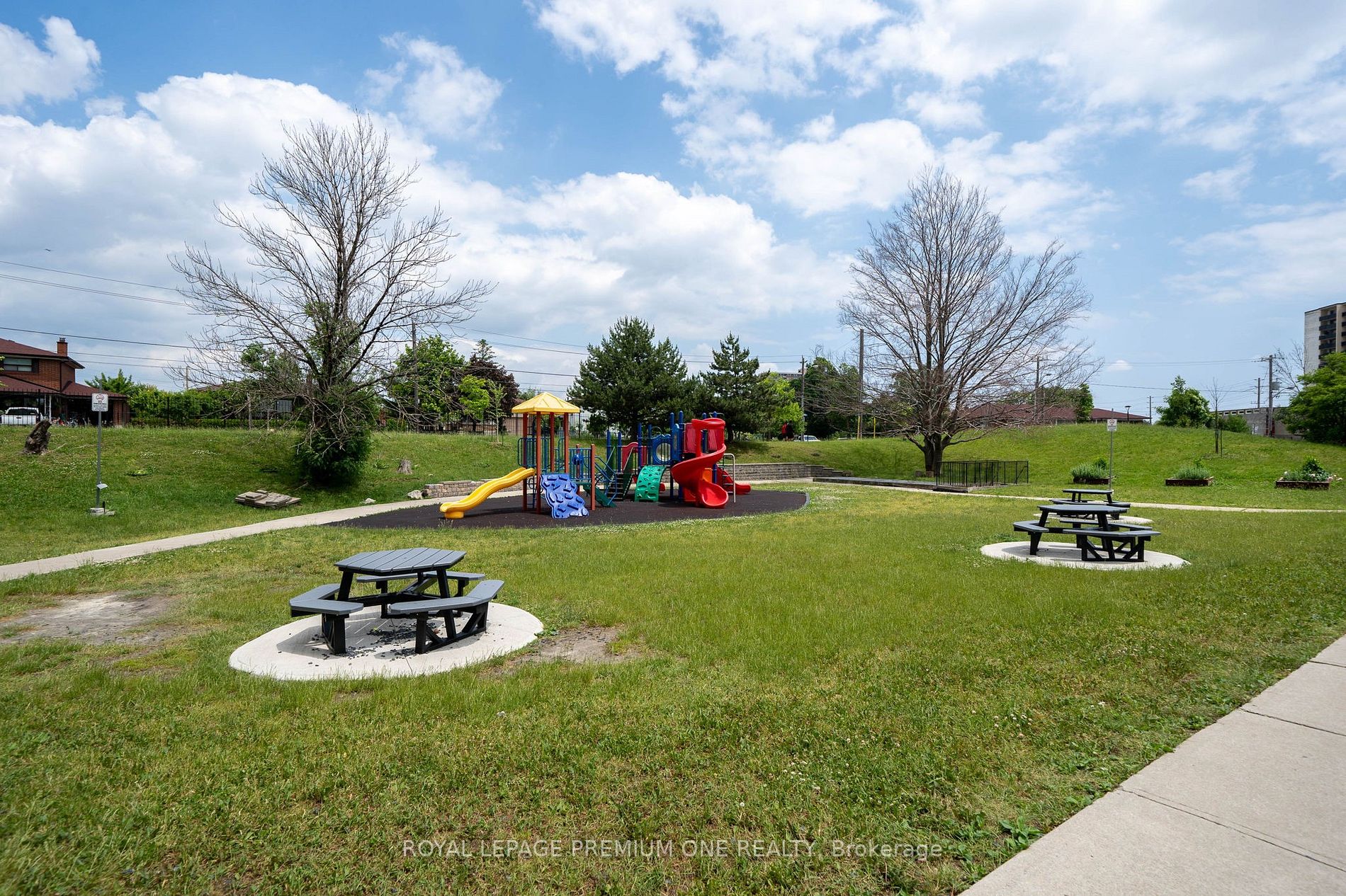 5 San Romano Way, #706