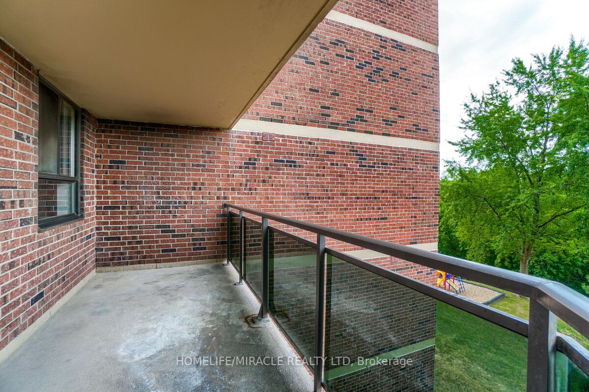 234 Albion Rd, #301