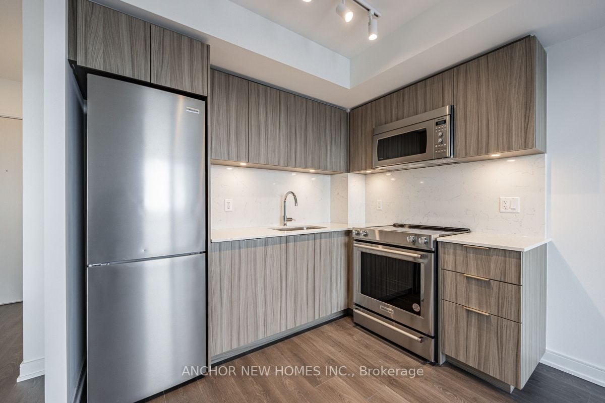 30 Samuel Wood Way, #2303