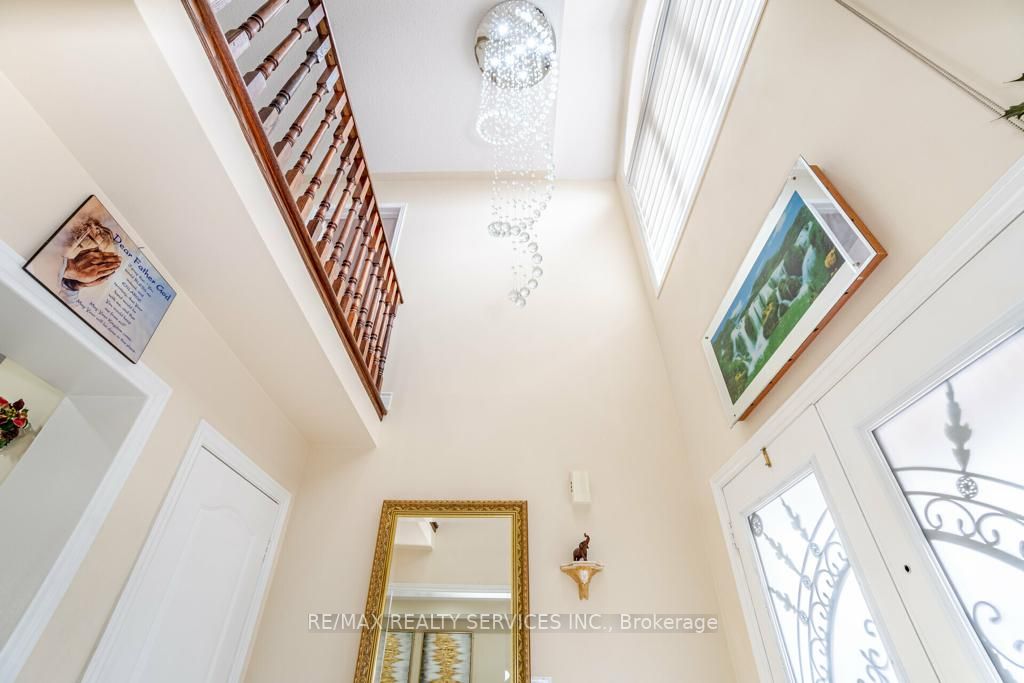 11 Briardale Road