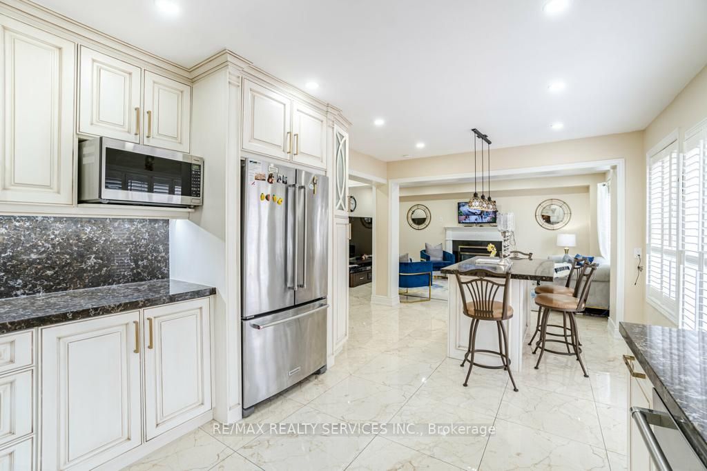 11 Briardale Road