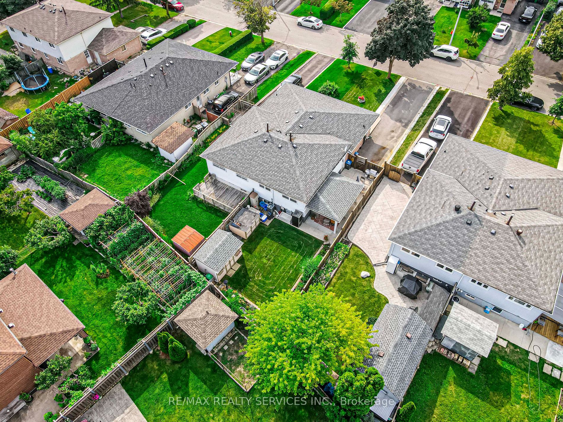 46 Marblehead Cres