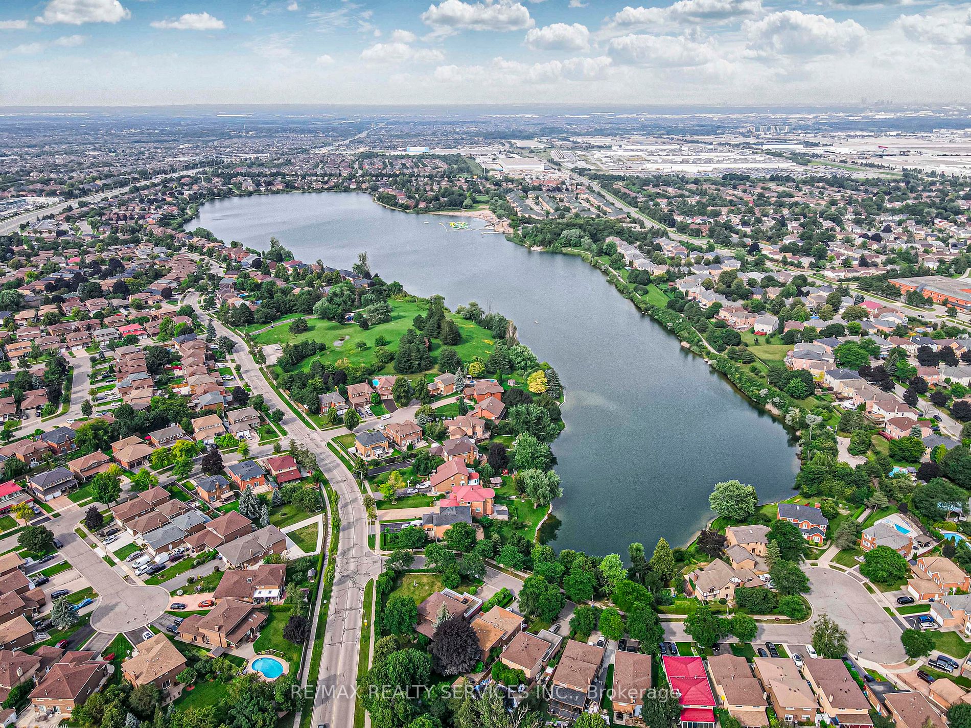46 Marblehead Cres