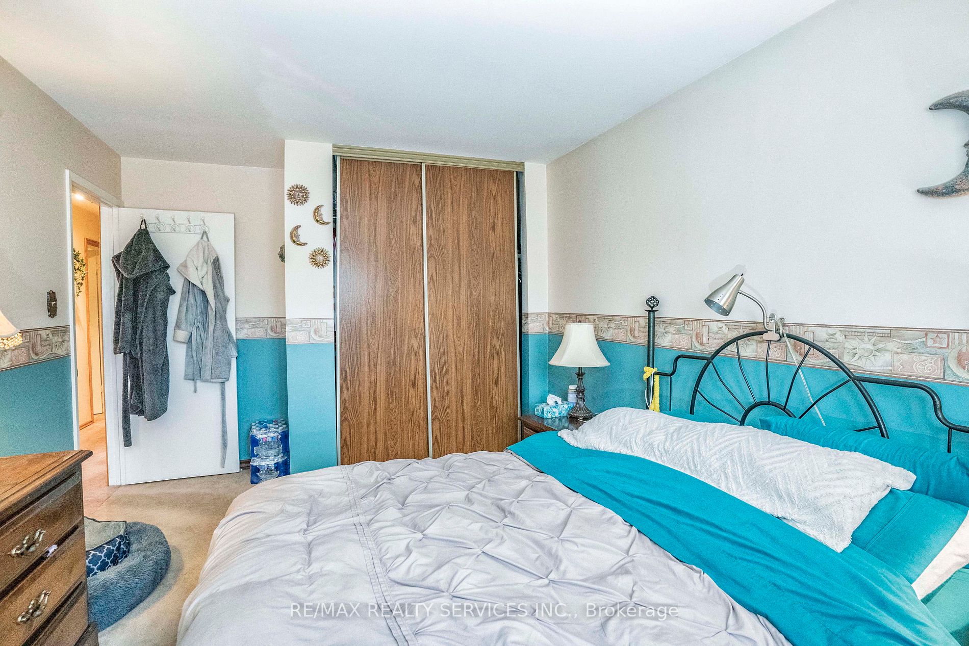 46 Marblehead Cres