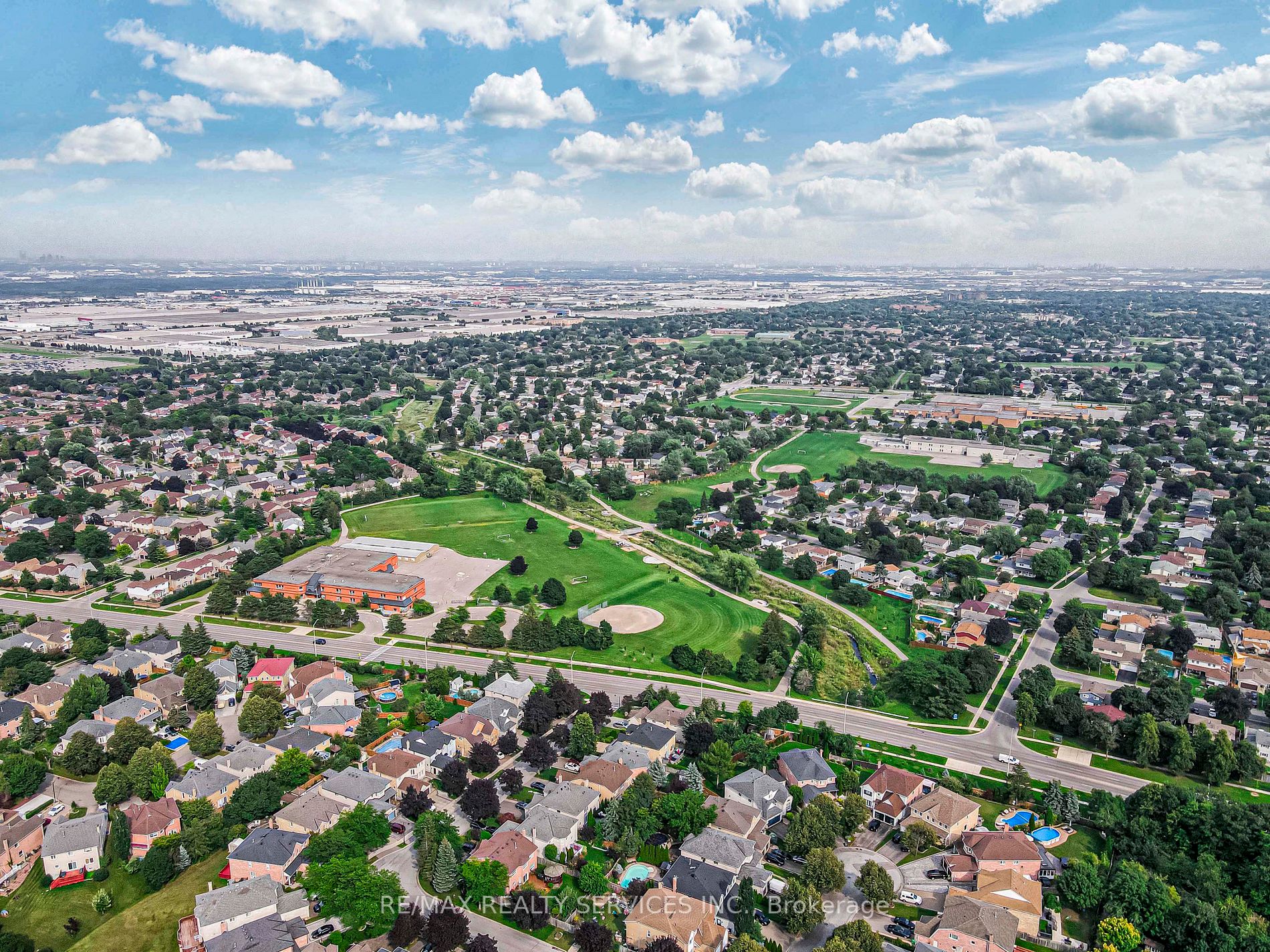 46 Marblehead Cres