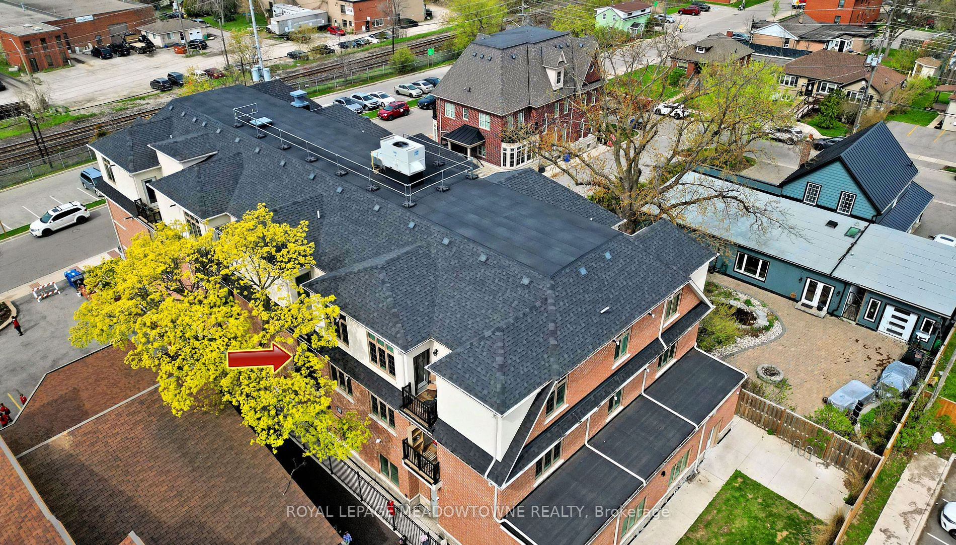 215 Broadway St, #207