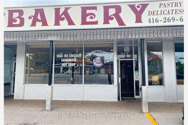 317 Burnhamthorpe Rd N, Toronto