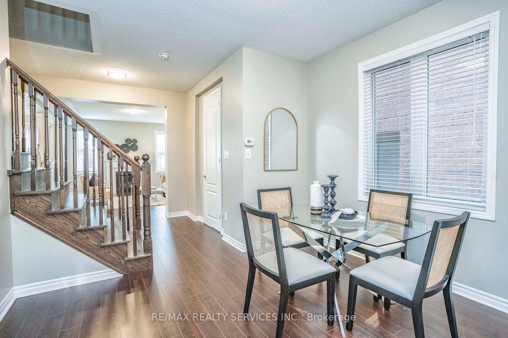 8 Billiter Rd