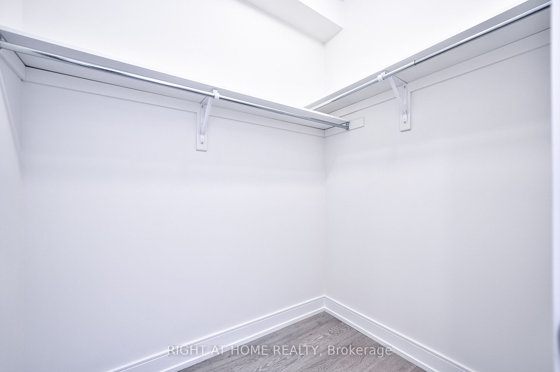 177F Caledonia Road