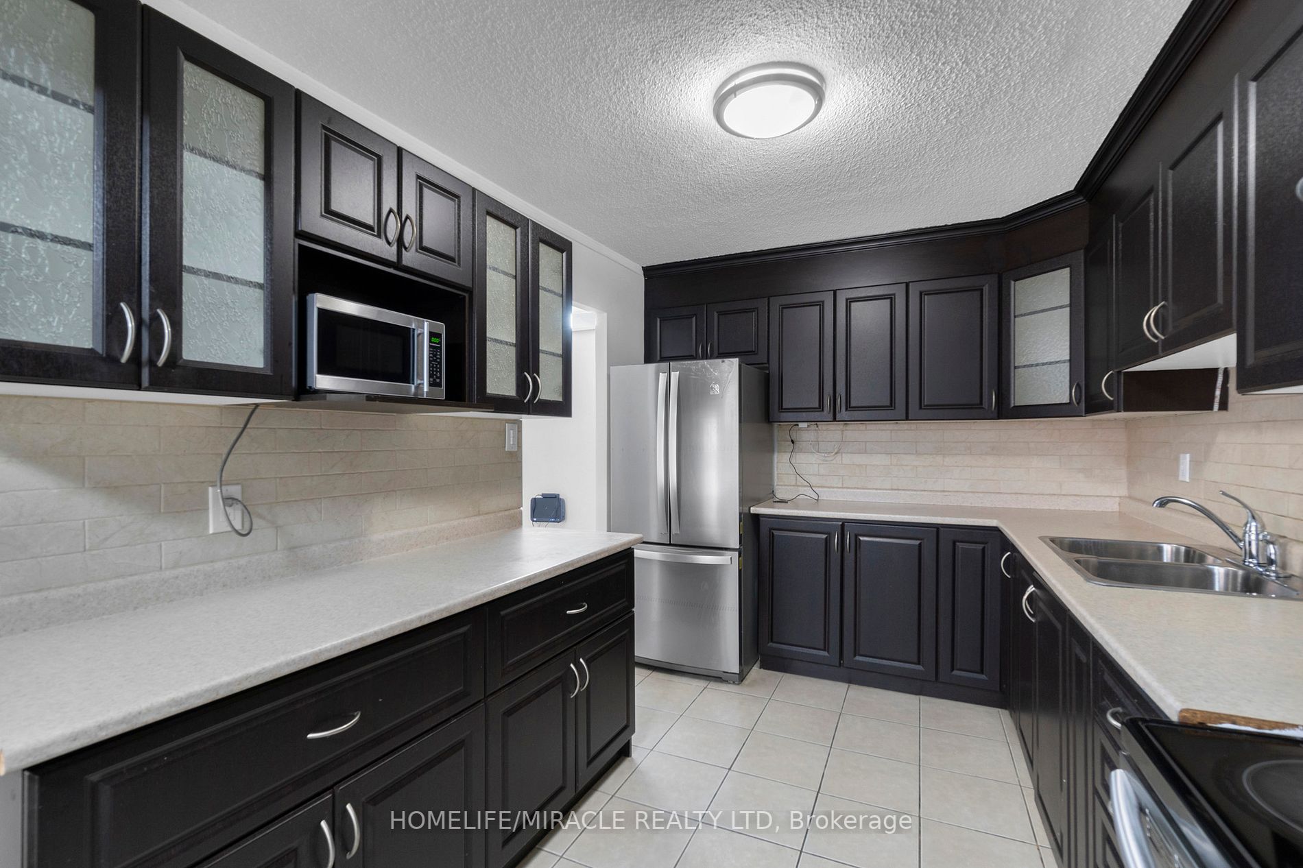 49 Silverstone Dr, #703