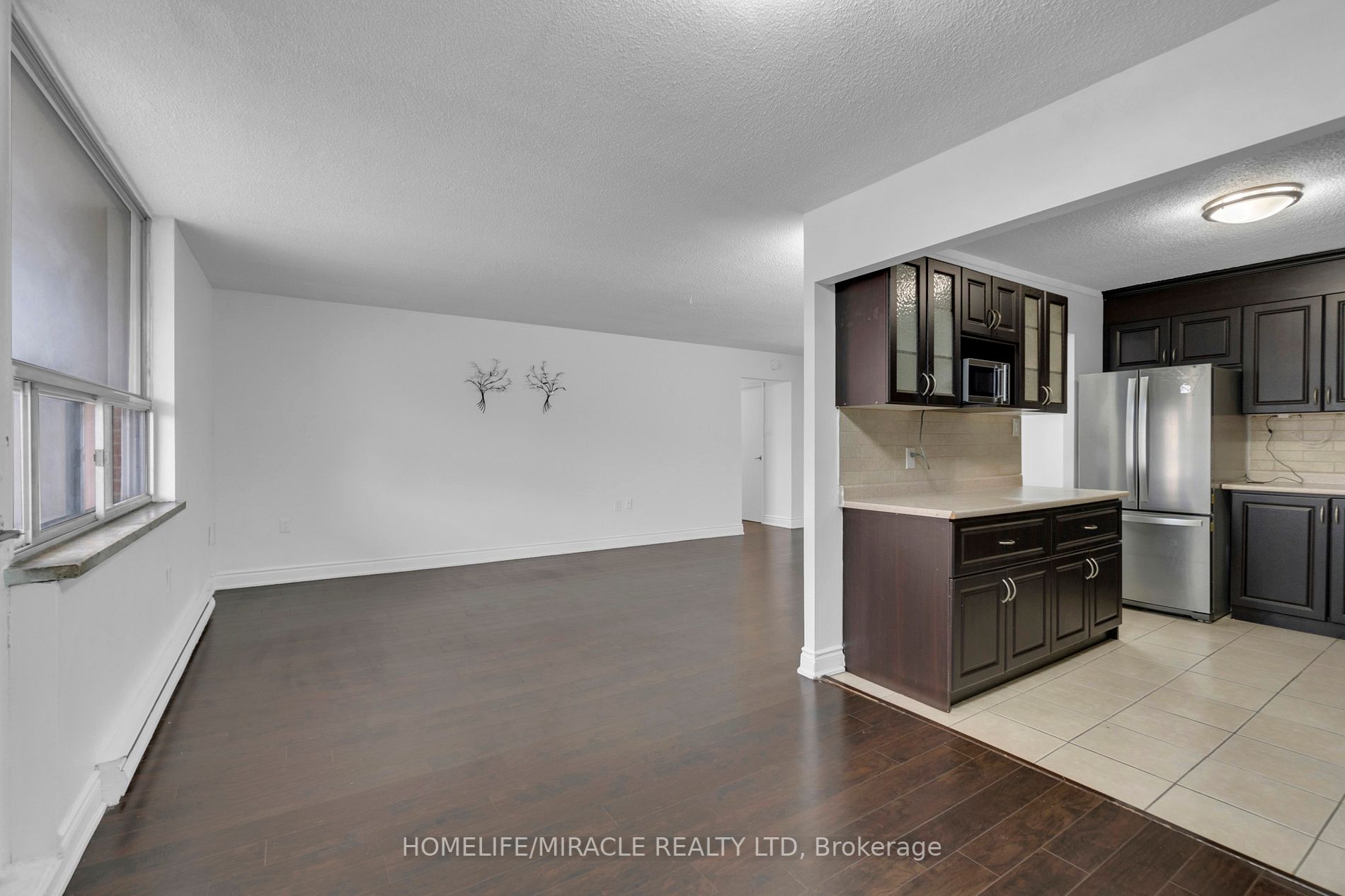 49 Silverstone Dr, #703