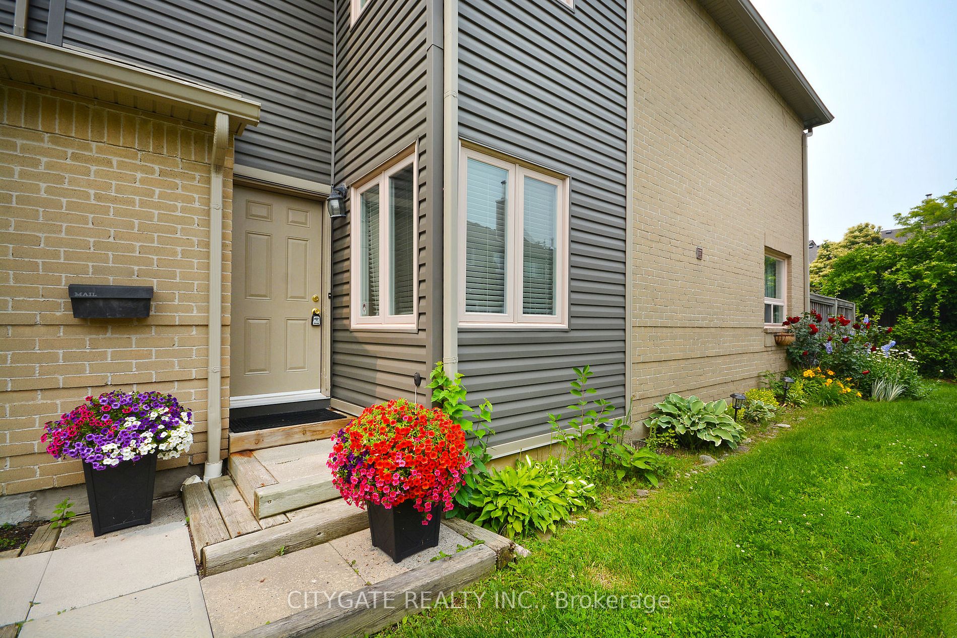 3600 Colonial Dr N, #21