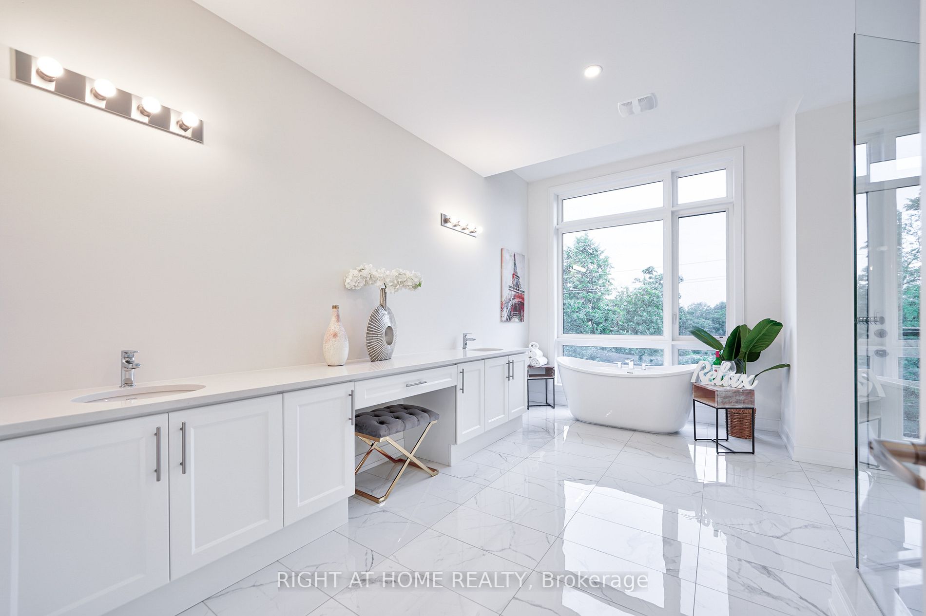177F Caledonia Rd